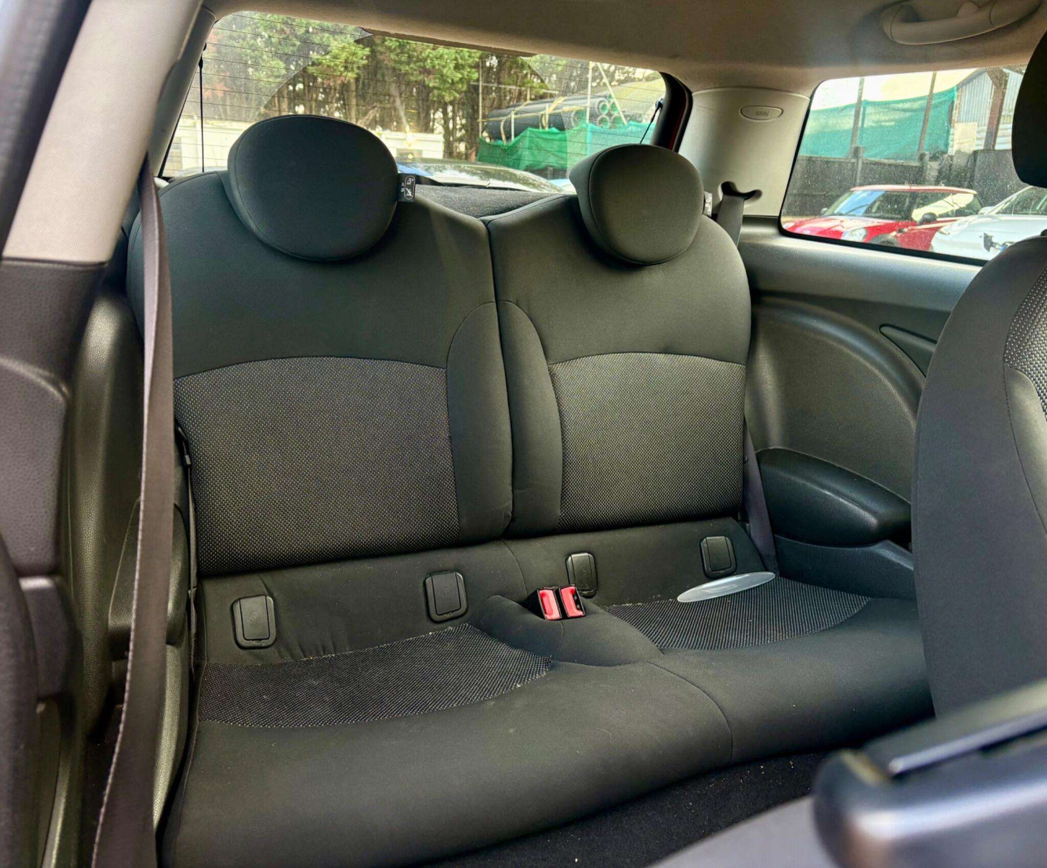 2009 MINI HATCH 2009 MINI HATCH