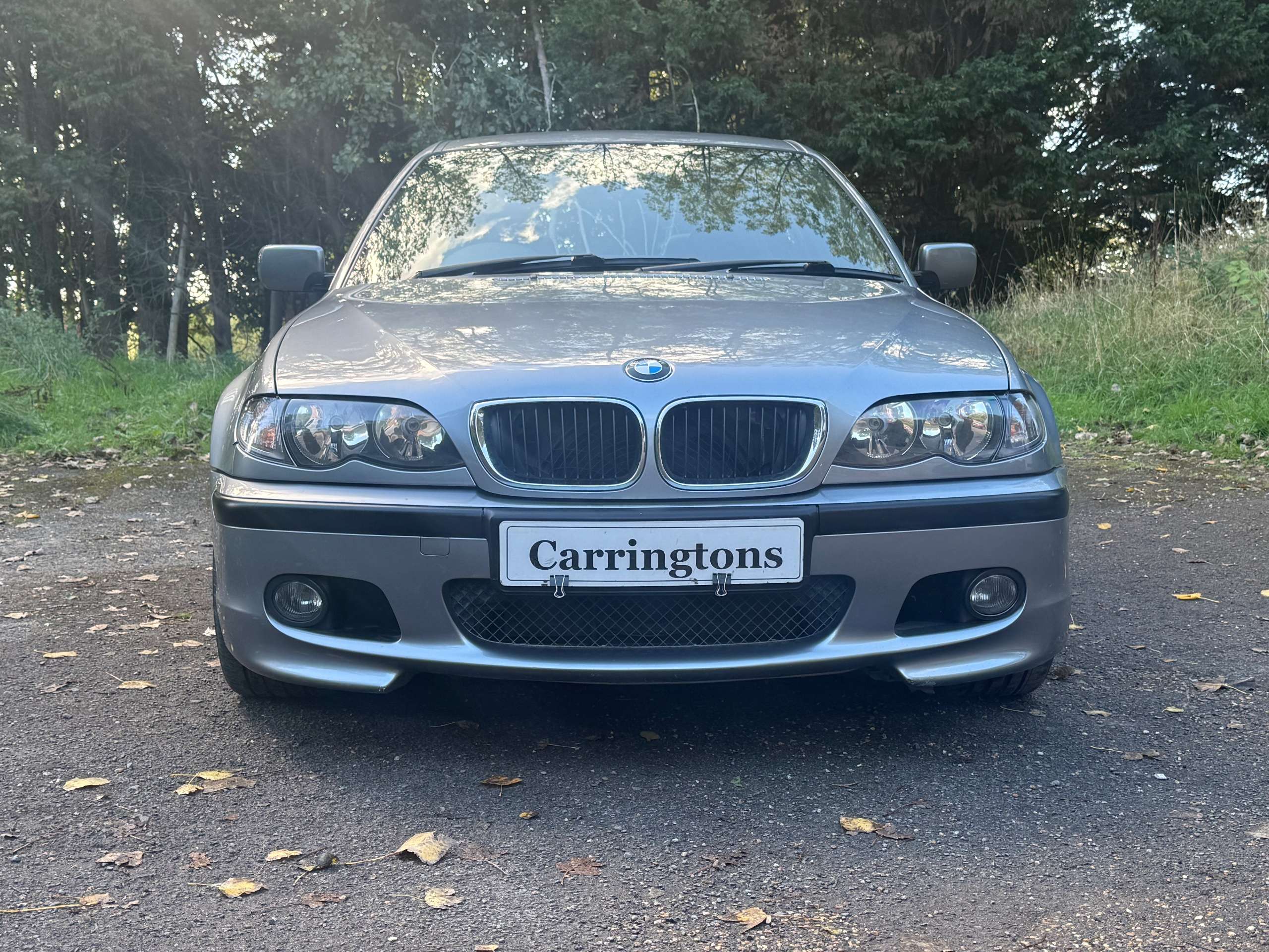 A 2003 BMW 3 SERIES 2.5 325i Sport Saloon 4dr Petrol Automatic (229 g/km, 192 bhp) A 2003 BMW 3 SERIES 2.5 325i Sport Saloon 4dr Petrol Automatic (229 g/km, 192 bhp)