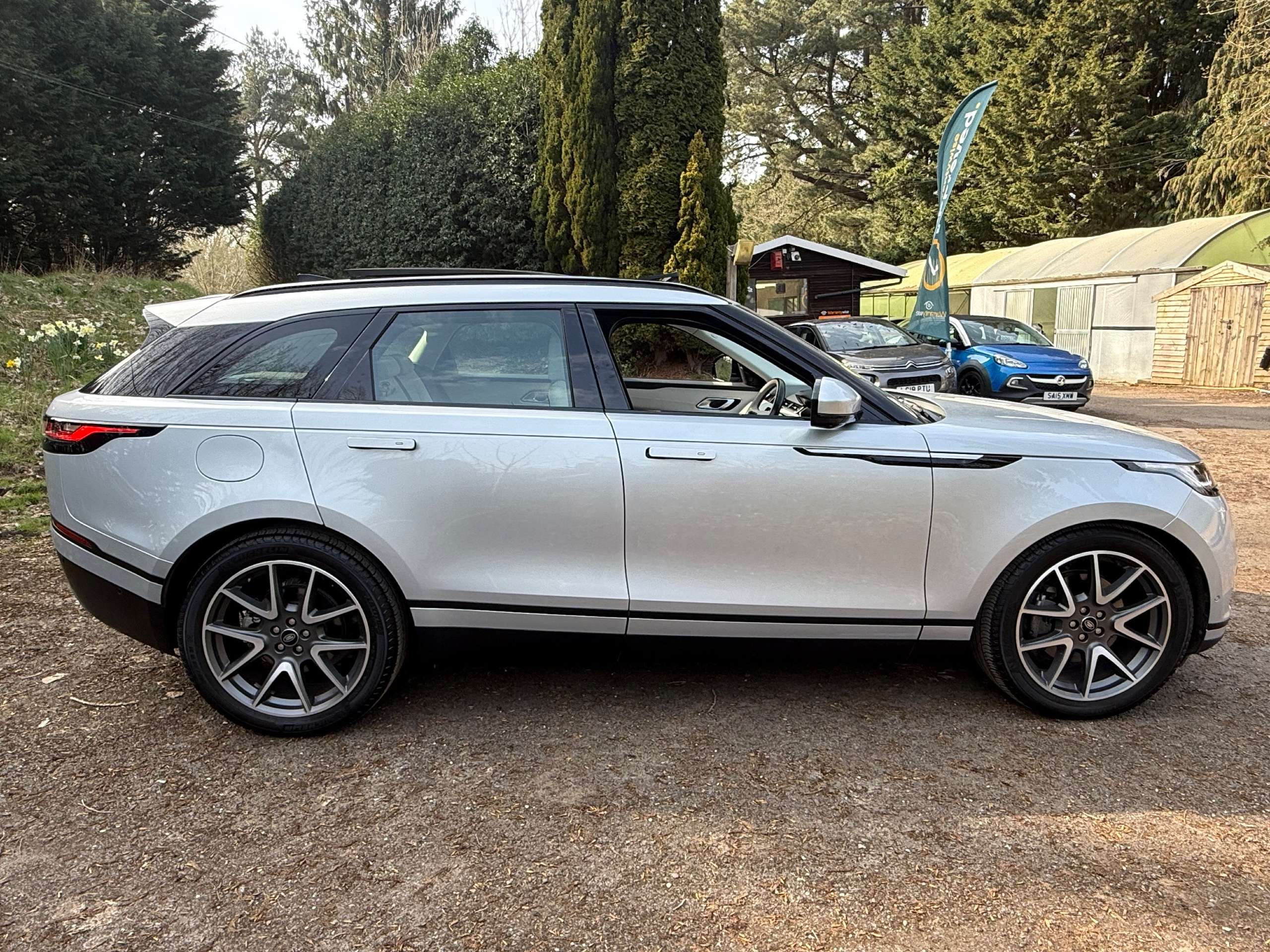 2021 LAND ROVER RANGE ROVER VELAR 2021 LAND ROVER RANGE ROVER VELAR