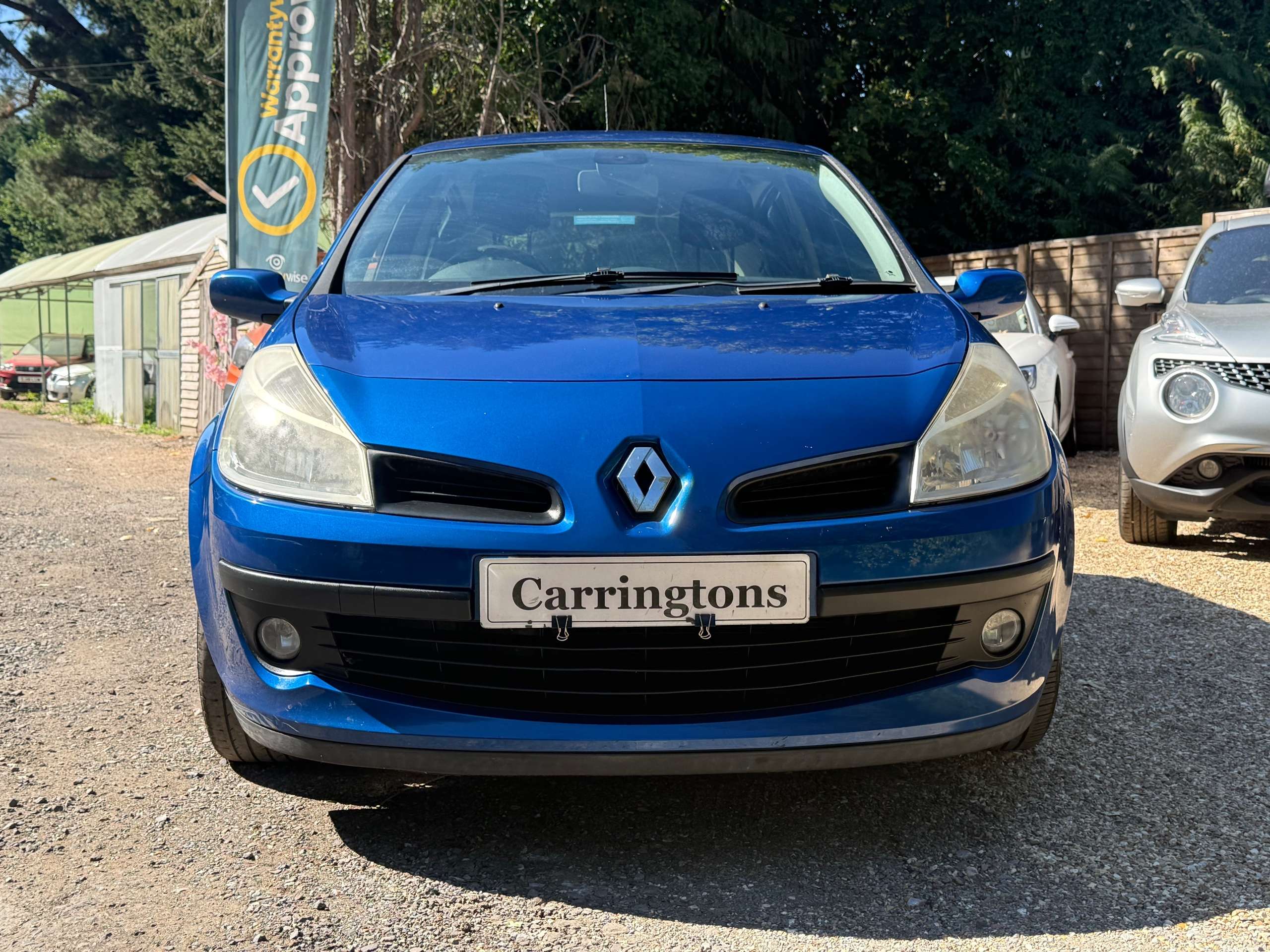 A 2009 RENAULT CLIO 1.2 16v Dynamique Hatchback 5dr Petrol Manual (139 g/km, 75 bhp) A 2009 RENAULT CLIO 1.2 16v Dynamique Hatchback 5dr Petrol Manual (139 g/km, 75 bhp)