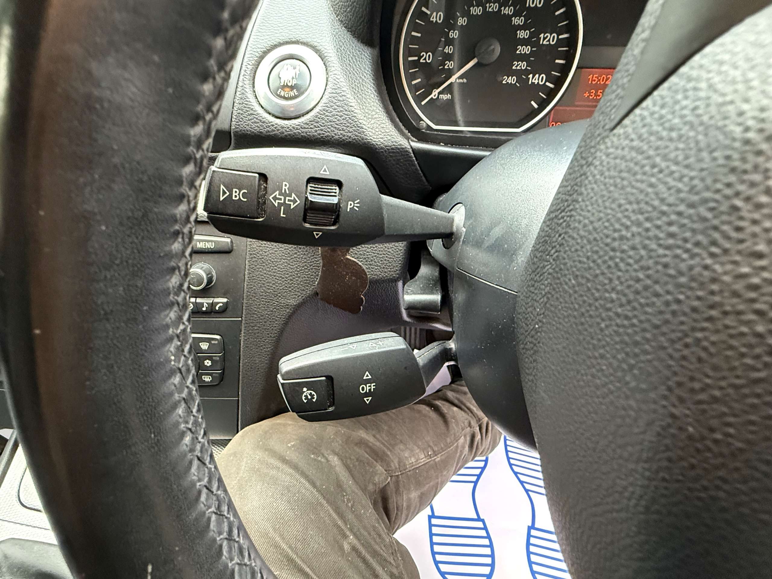 2011 BMW 1 SERIES 2011 BMW 1 SERIES