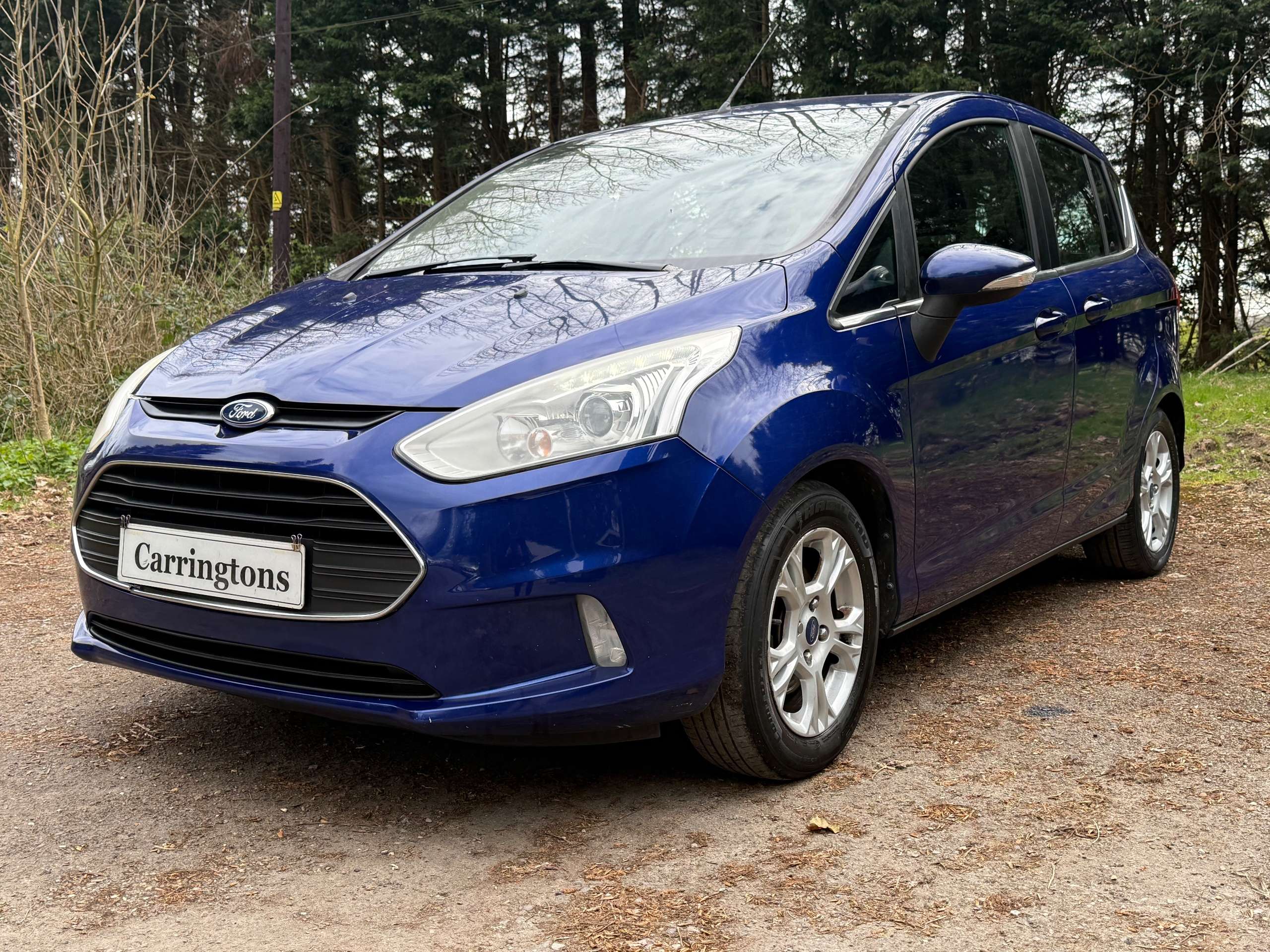 A 2015 FORD B-MAX 1.0T EcoBoost Zetec MPV 5dr Petrol Manual Euro 5 (100 ps) A 2015 FORD B-MAX 1.0T EcoBoost Zetec MPV 5dr Petrol Manual Euro 5 (100 ps)
