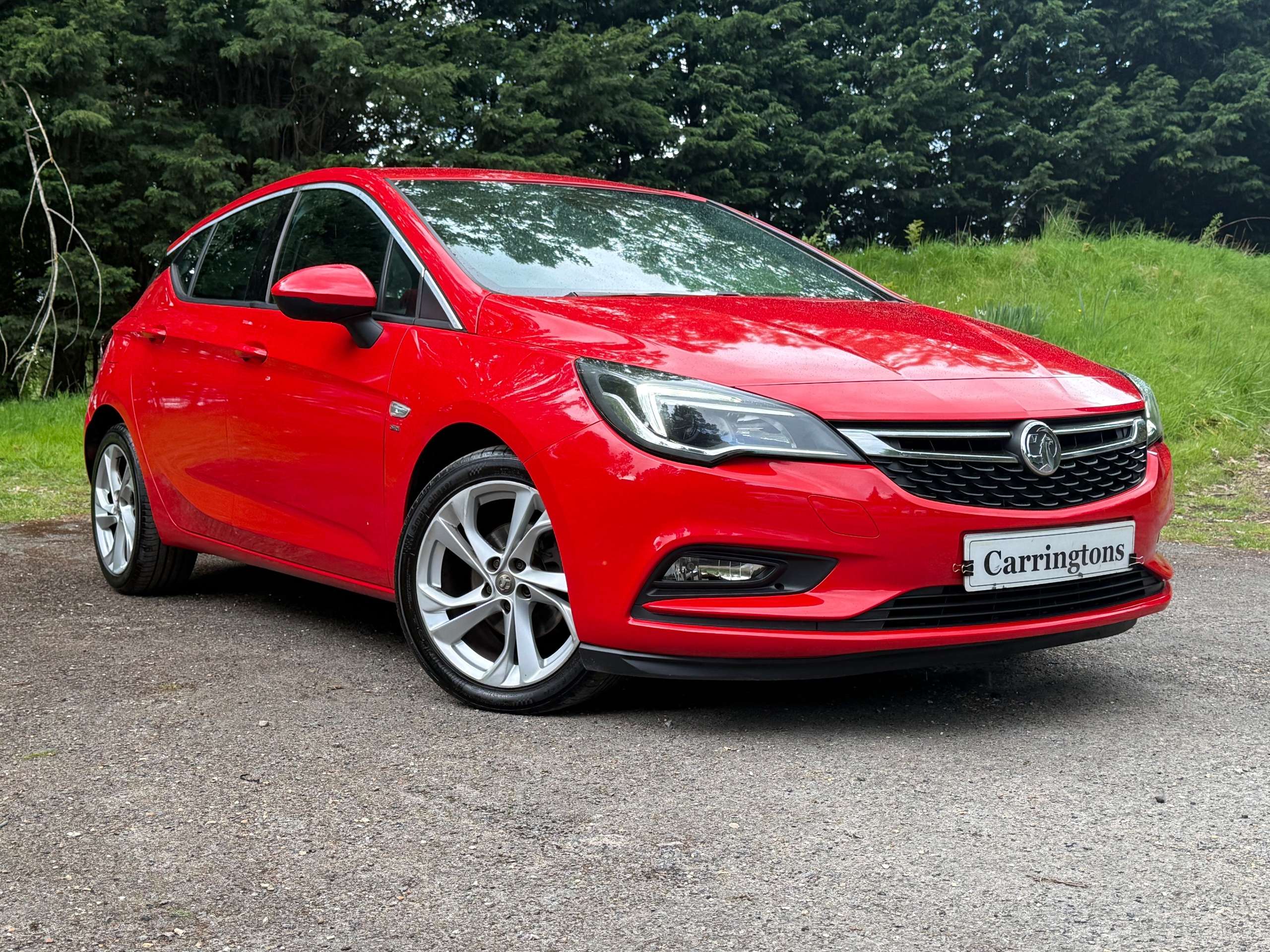 A 2016 VAUXHALL ASTRA 1.0i Turbo ecoFLEX SRi Nav Hatchback 5dr Petrol Manual Euro 6 (s/s) (105 ps) A 2016 VAUXHALL ASTRA 1.0i Turbo ecoFLEX SRi Nav Hatchback 5dr Petrol Manual Euro 6 (s/s) (105 ps)