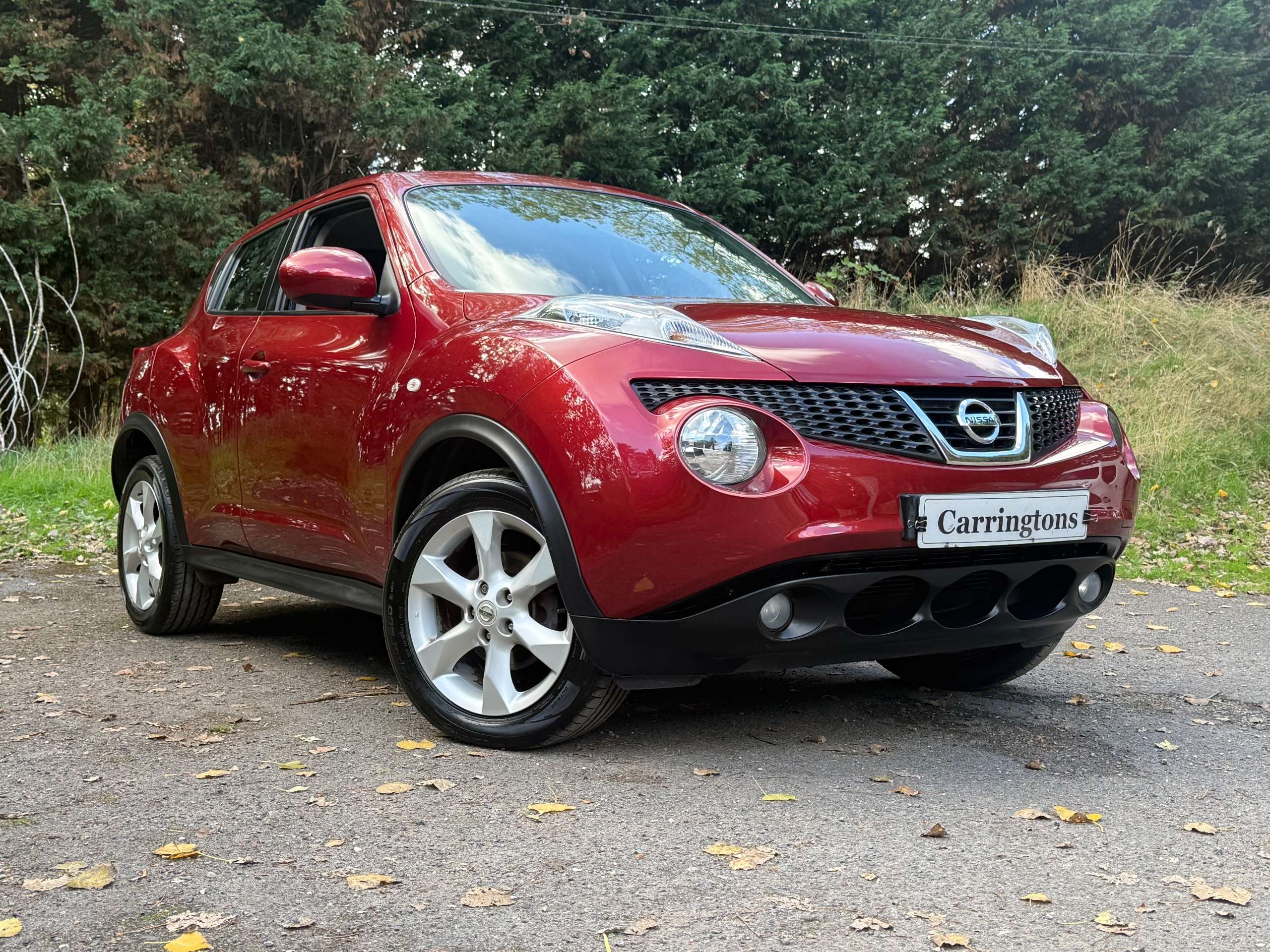 A 2011 NISSAN JUKE 1.6 Acenta SUV 5dr Petrol Manual Euro 5 (117 ps) A 2011 NISSAN JUKE 1.6 Acenta SUV 5dr Petrol Manual Euro 5 (117 ps)