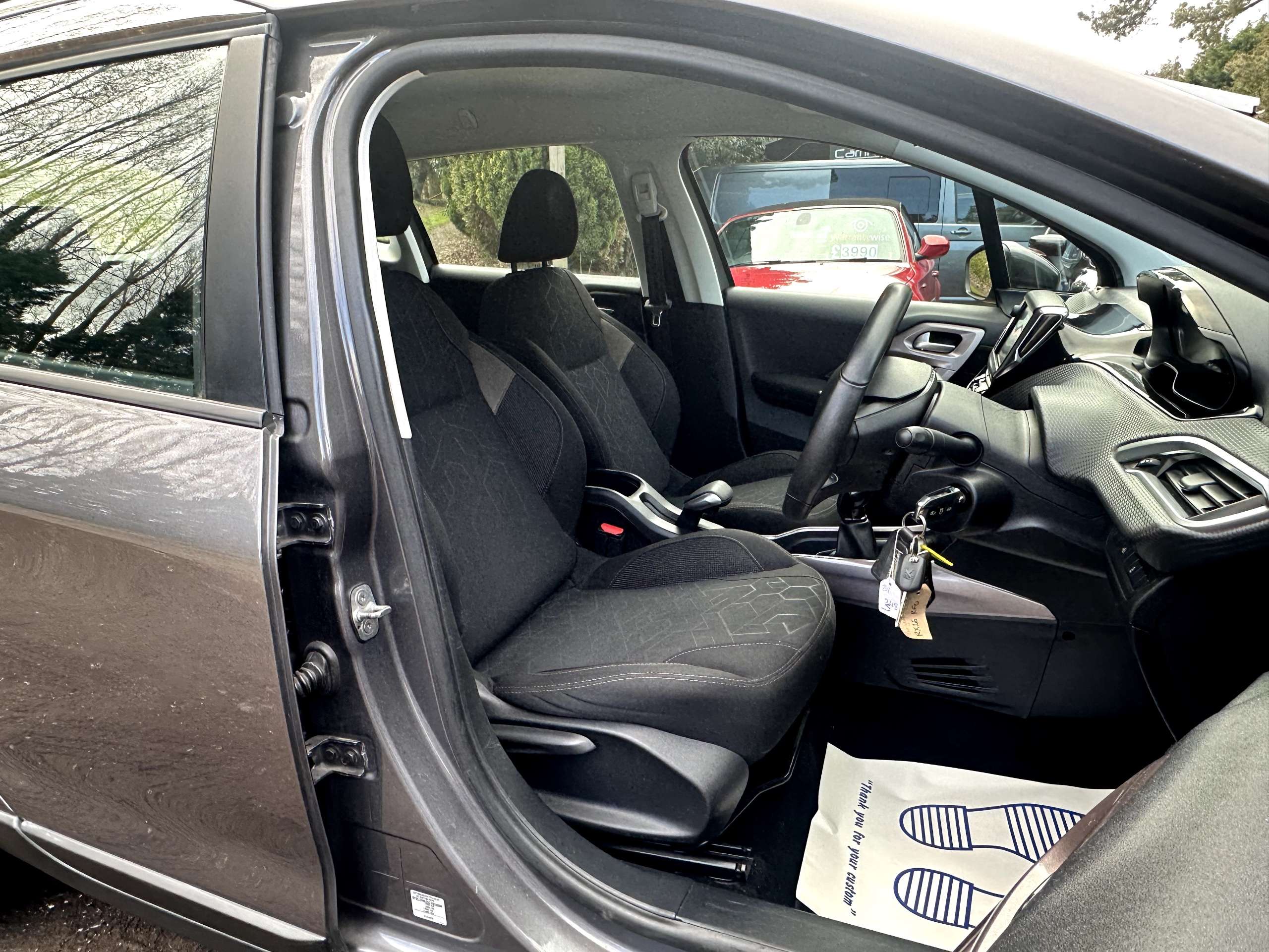 2016 PEUGEOT 2008 2016 PEUGEOT 2008