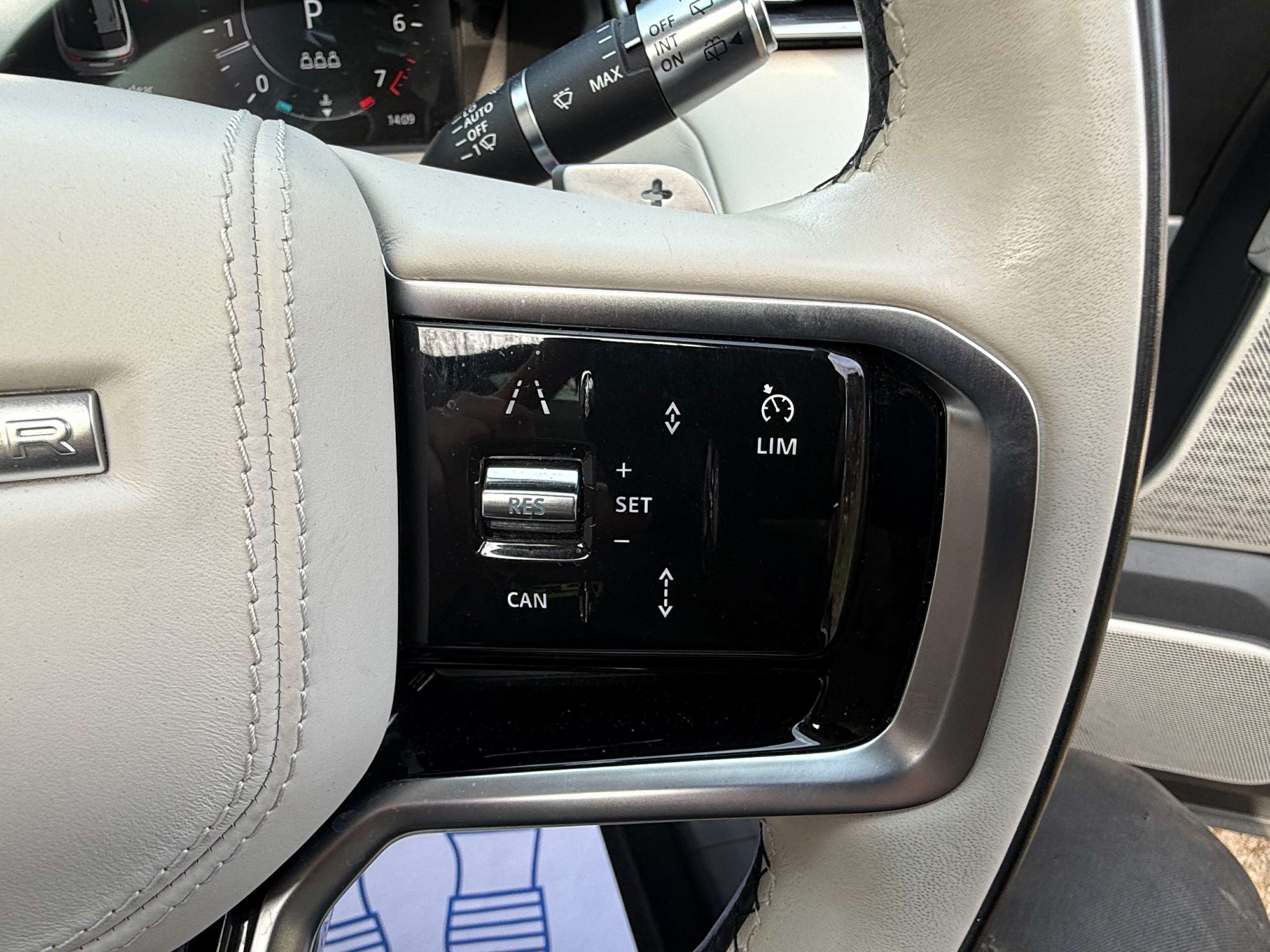 2021 LAND ROVER RANGE ROVER VELAR 2021 LAND ROVER RANGE ROVER VELAR