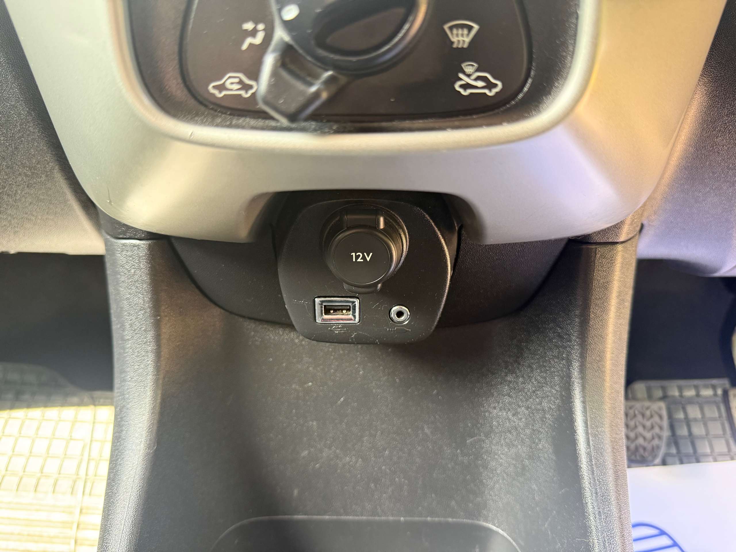 2014 CITROEN C1 2014 CITROEN C1