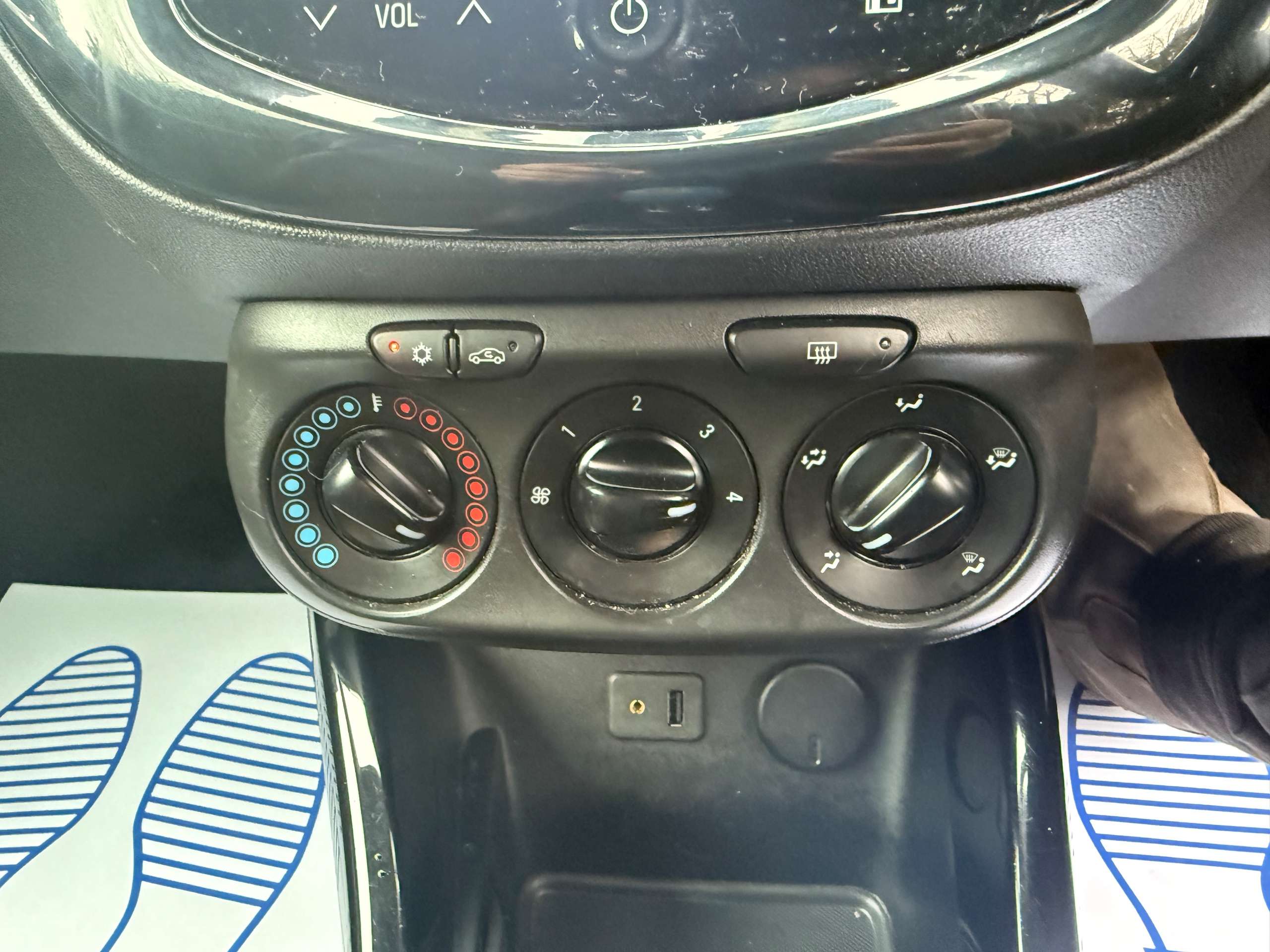 2015 VAUXHALL ADAM 2015 VAUXHALL ADAM