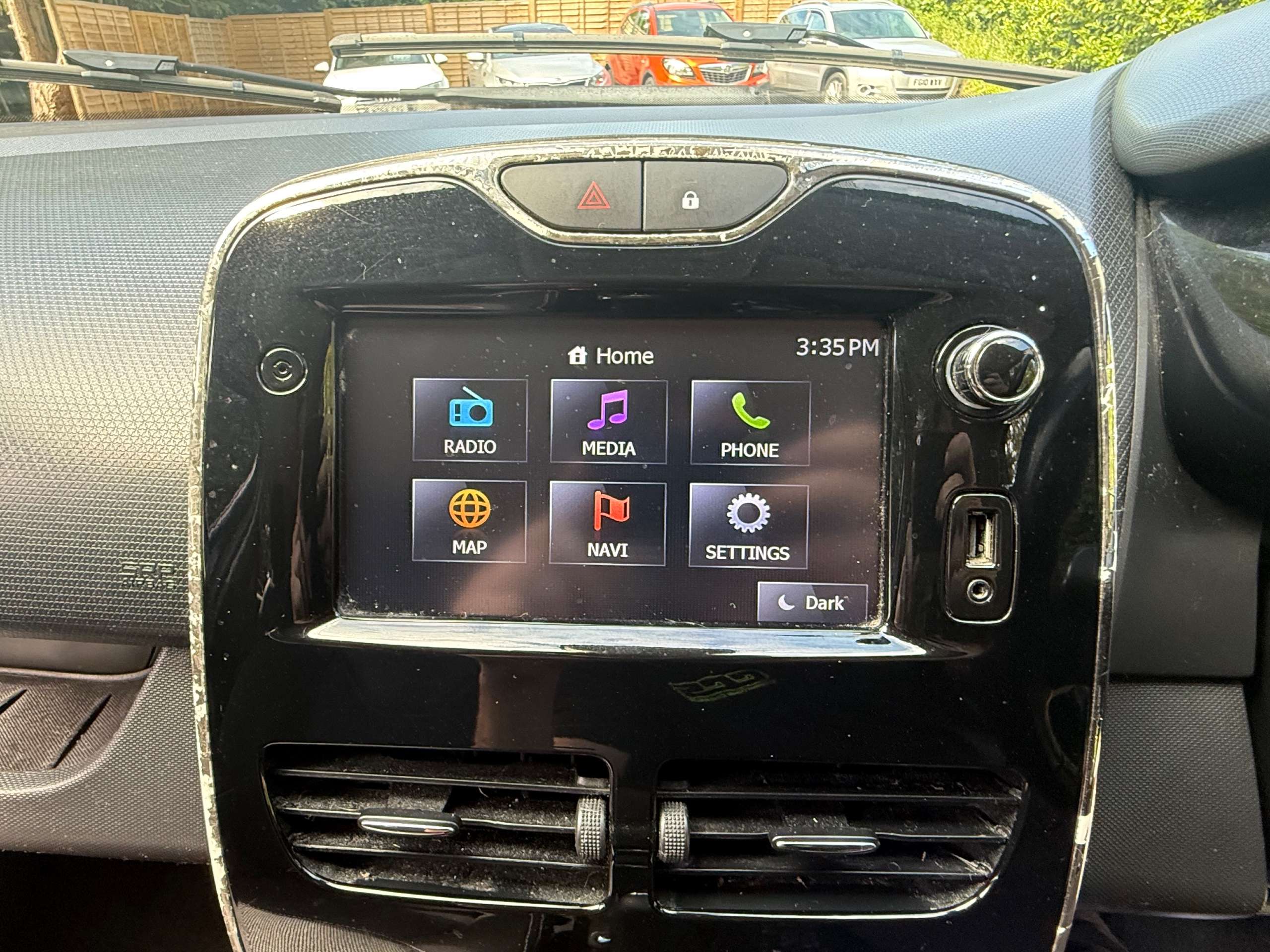 2014 RENAULT CLIO 2014 RENAULT CLIO