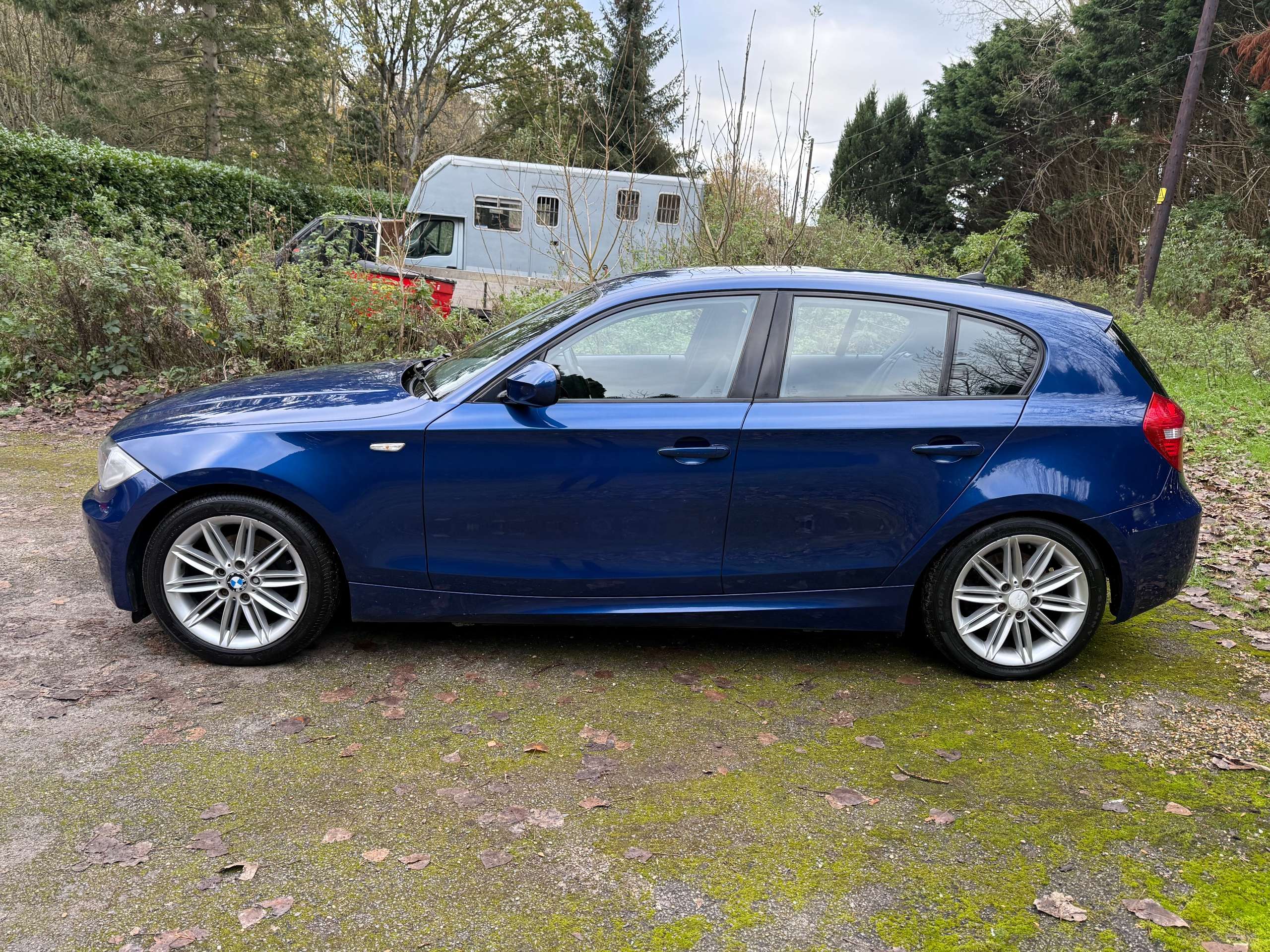 2011 BMW 1 SERIES 2011 BMW 1 SERIES