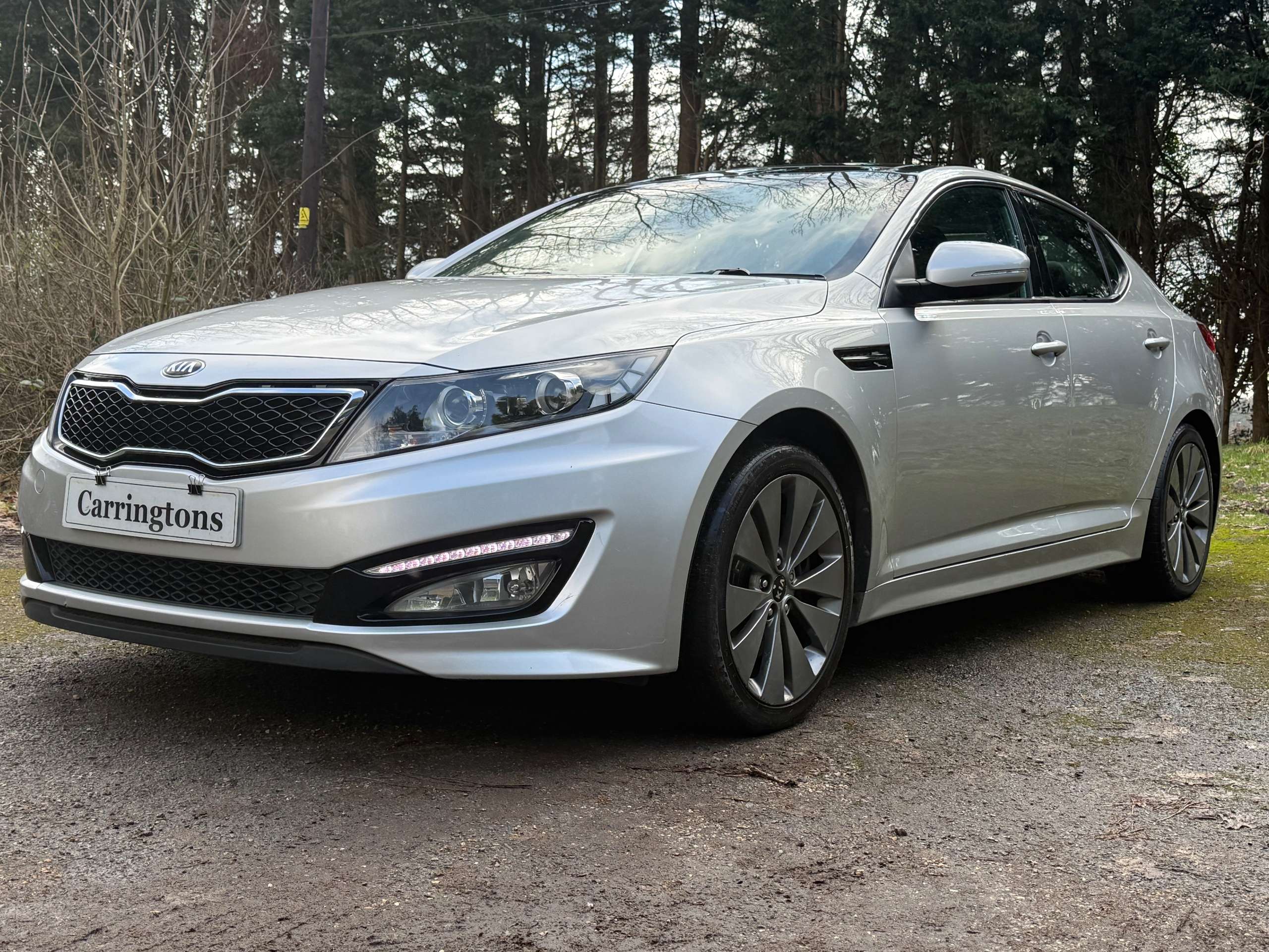 A 2013 KIA OPTIMA 1.7 CRDi EcoDynamics 2 Luxe Saloon 4dr Diesel Manual Euro 5 (s/s) (134 bhp) A 2013 KIA OPTIMA 1.7 CRDi EcoDynamics 2 Luxe Saloon 4dr Diesel Manual Euro 5 (s/s) (134 bhp)