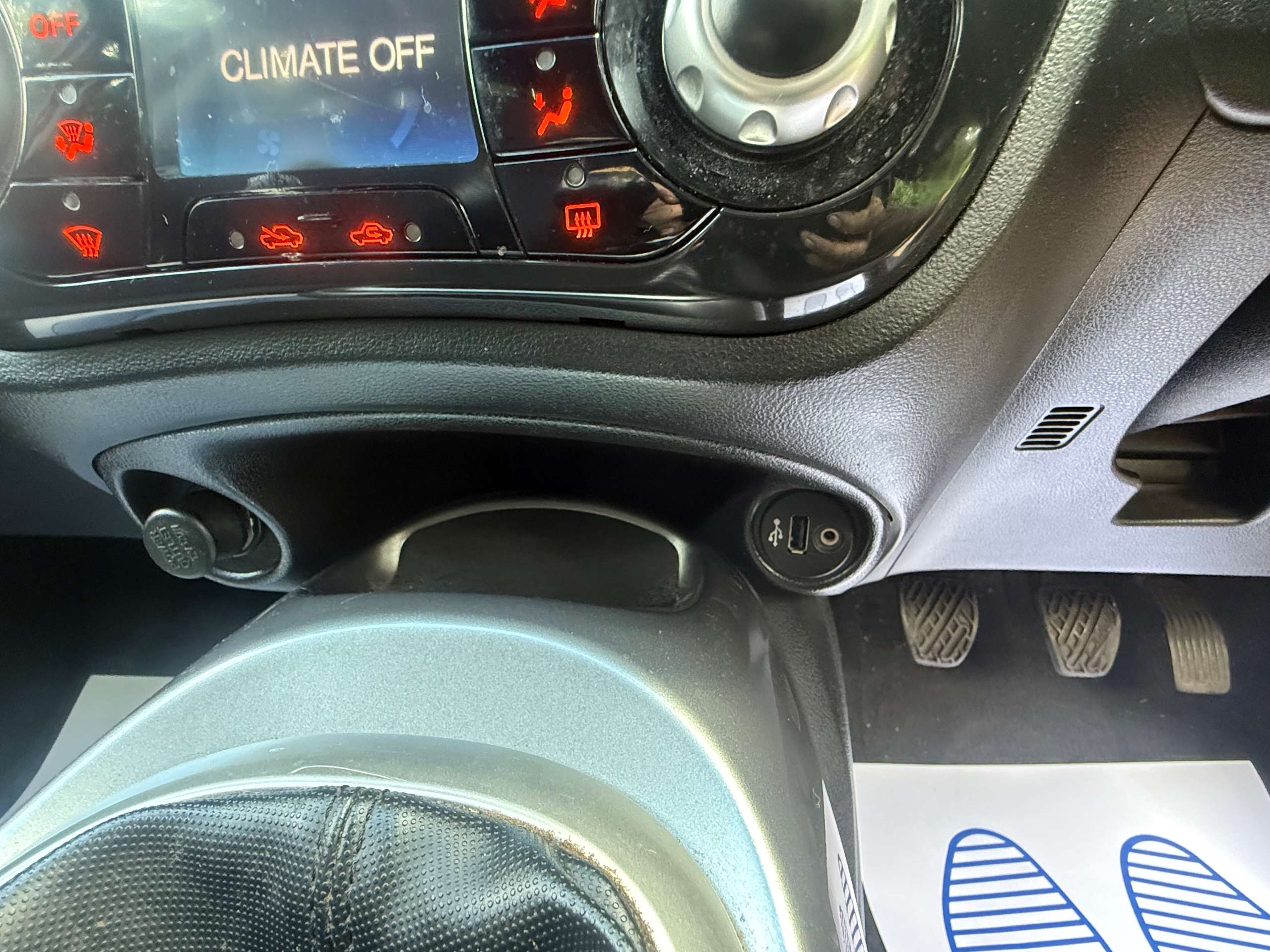 2011 NISSAN JUKE 2011 NISSAN JUKE