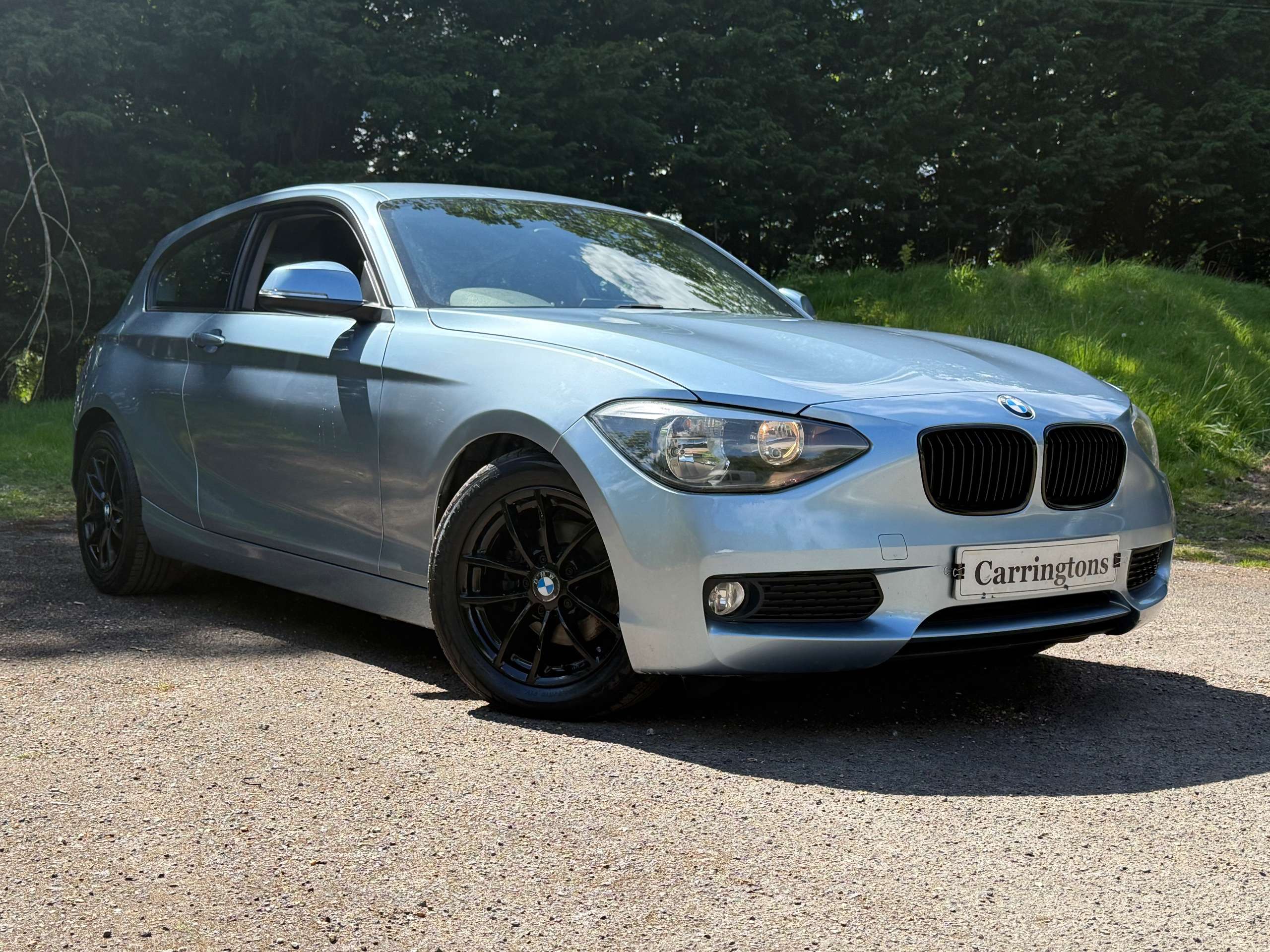 A 2013 BMW 1 SERIES 1.6 116d ED EfficientDynamics Hatchback 3dr Diesel Manual Euro 5 (s/s) (116 ps) A 2013 BMW 1 SERIES 1.6 116d ED EfficientDynamics Hatchback 3dr Diesel Manual Euro 5 (s/s) (116 ps)