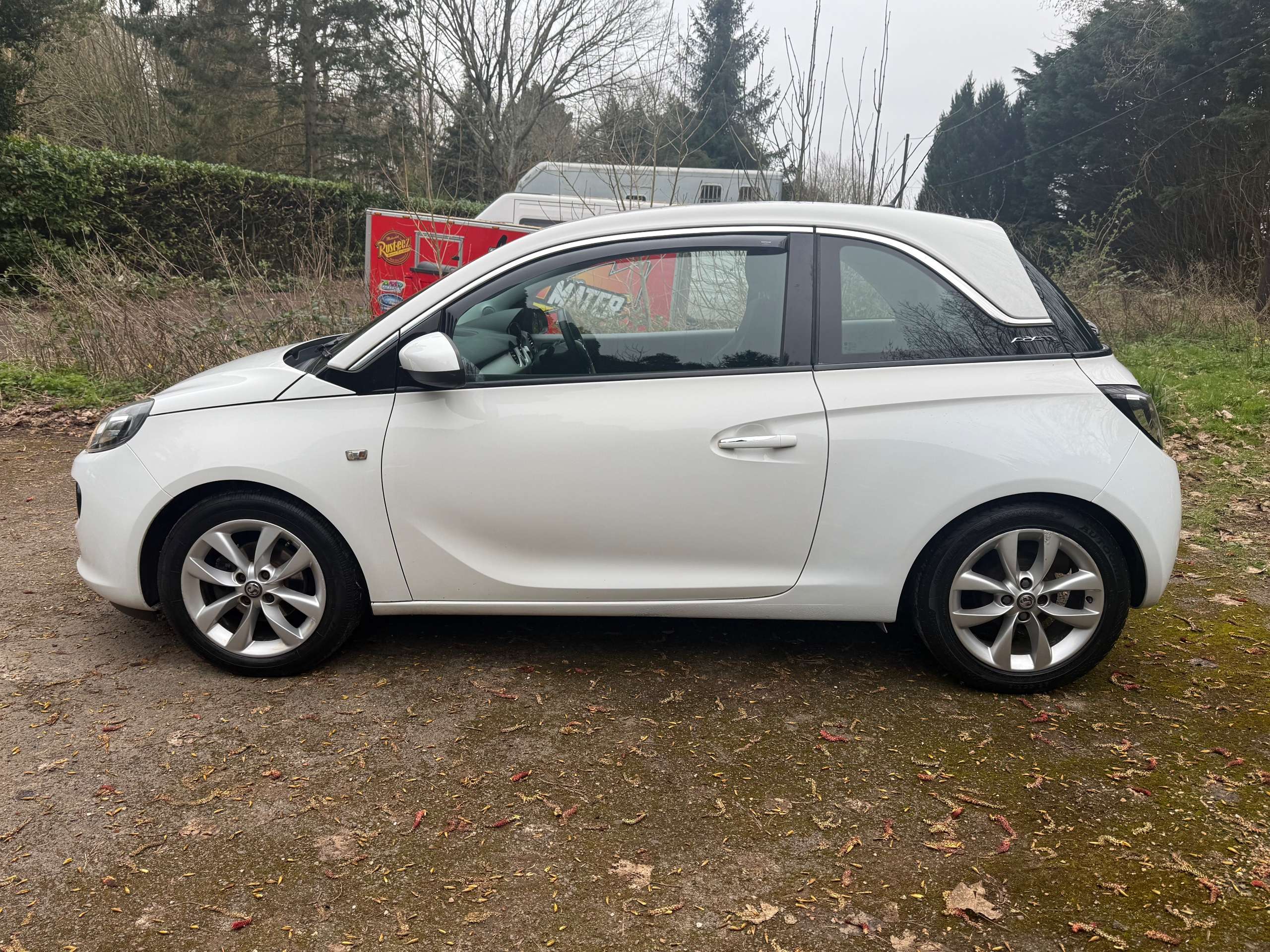 A 2013 VAUXHALL ADAM 1.4 16v JAM Hatchback 3dr Petrol Manual Euro 5 (87 ps) A 2013 VAUXHALL ADAM 1.4 16v JAM Hatchback 3dr Petrol Manual Euro 5 (87 ps)