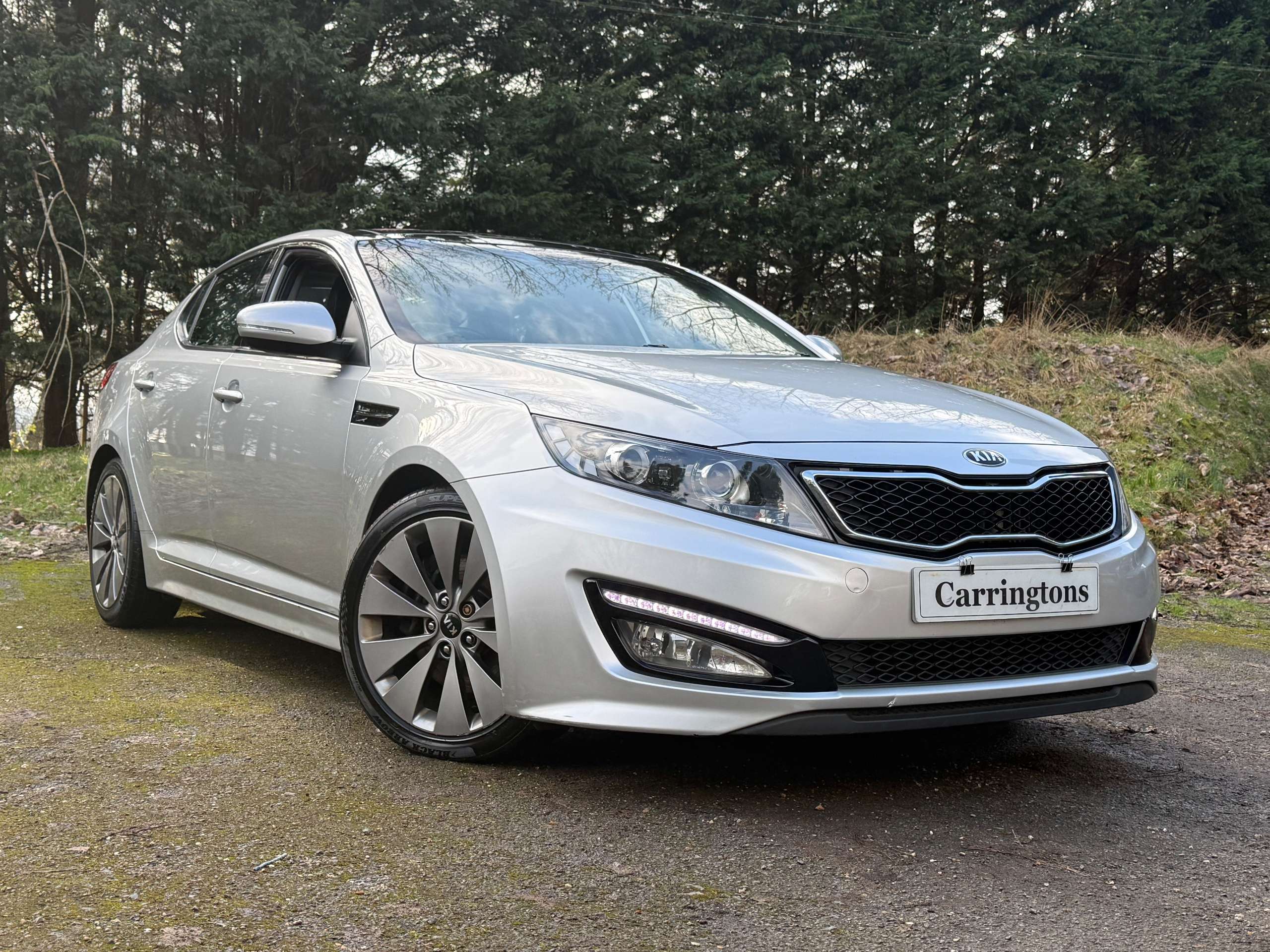 A 2013 KIA OPTIMA 1.7 CRDi EcoDynamics 2 Luxe Saloon 4dr Diesel Manual Euro 5 (s/s) (134 bhp) A 2013 KIA OPTIMA 1.7 CRDi EcoDynamics 2 Luxe Saloon 4dr Diesel Manual Euro 5 (s/s) (134 bhp)