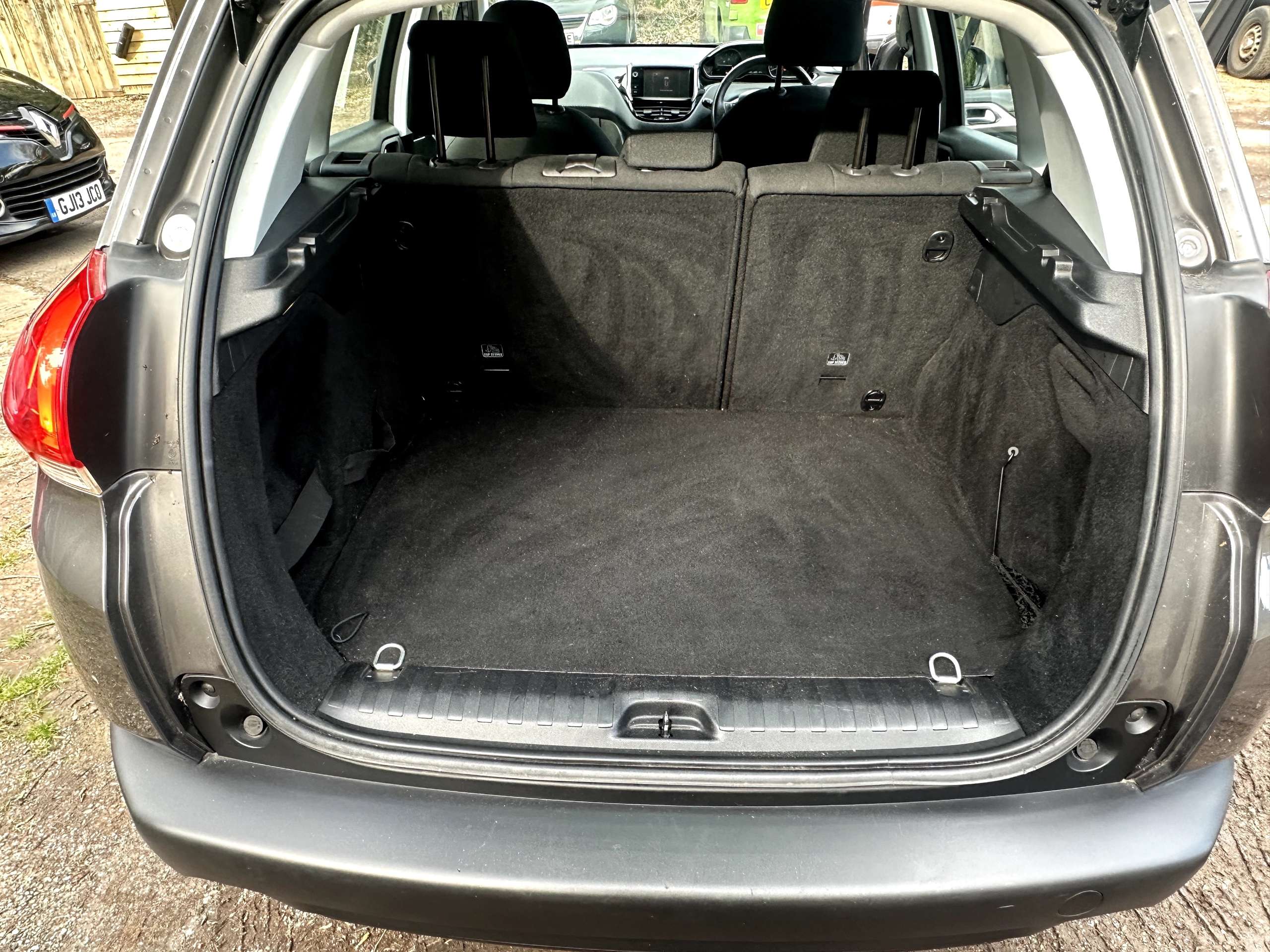 2016 PEUGEOT 2008 2016 PEUGEOT 2008