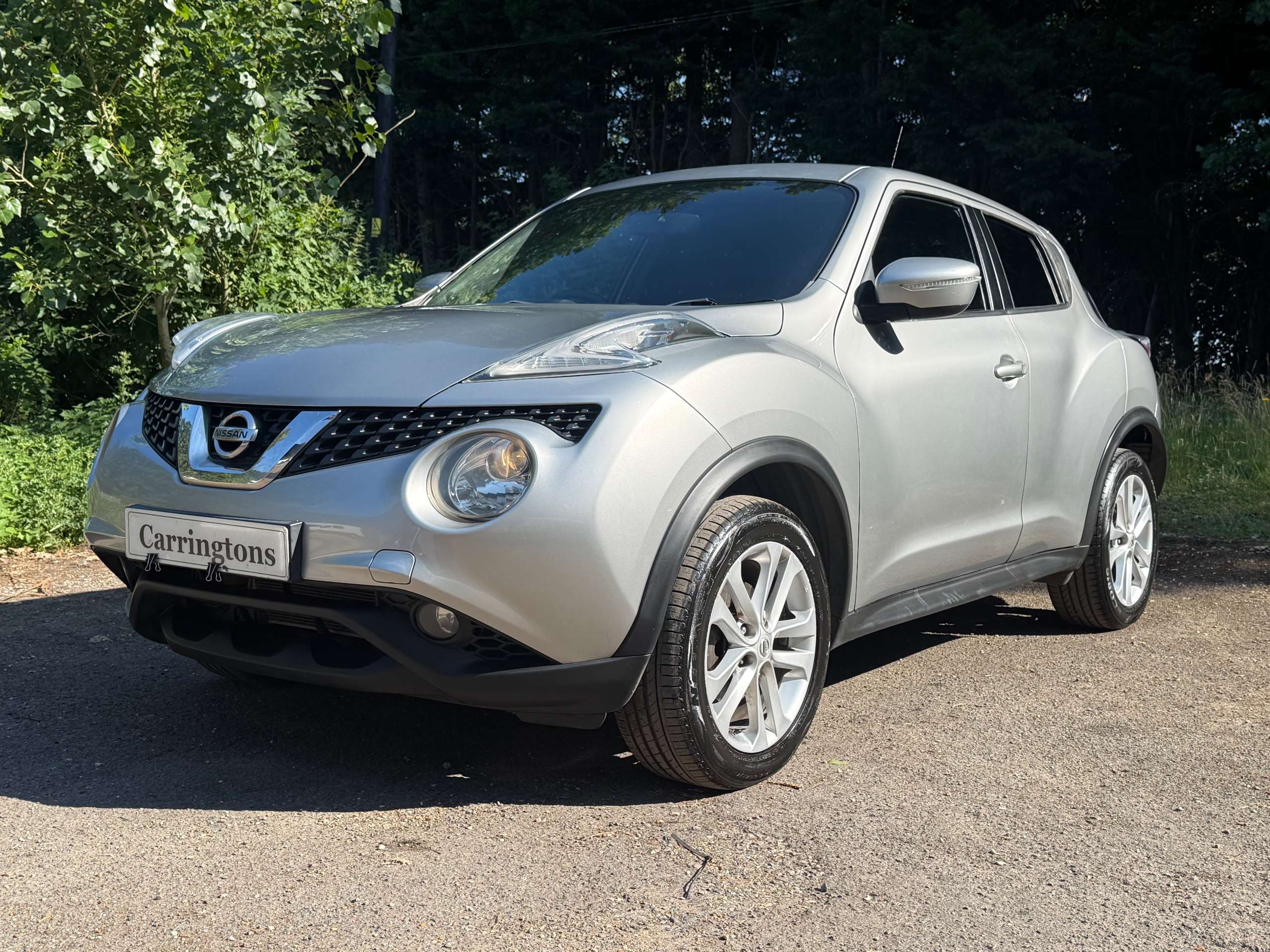 A 2014 NISSAN JUKE 1.5 dCi 8v Acenta Premium SUV 5dr Diesel Manual Euro 5 (s/s) (110 ps) A 2014 NISSAN JUKE 1.5 dCi 8v Acenta Premium SUV 5dr Diesel Manual Euro 5 (s/s) (110 ps)