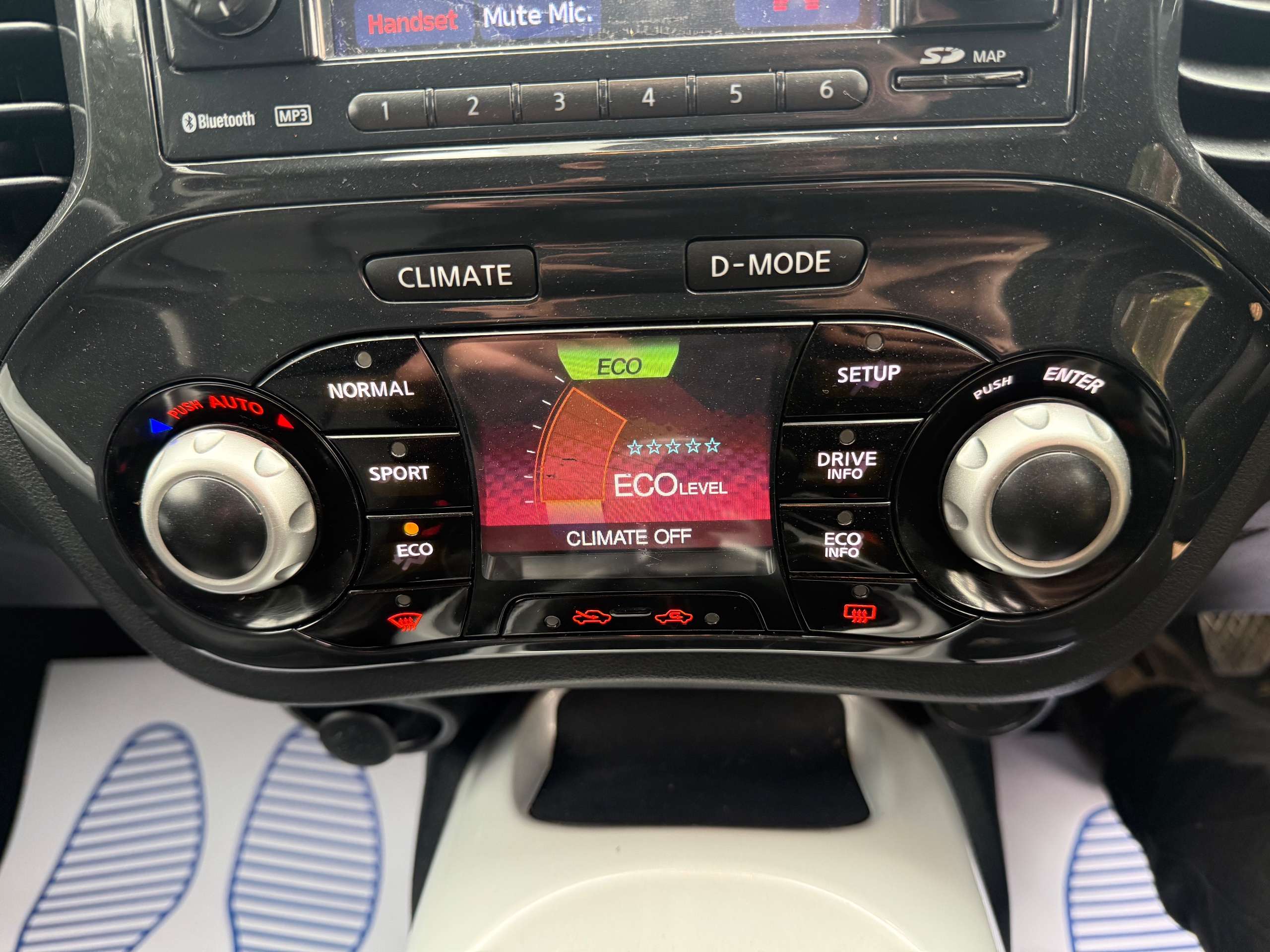 2012 NISSAN JUKE 2012 NISSAN JUKE