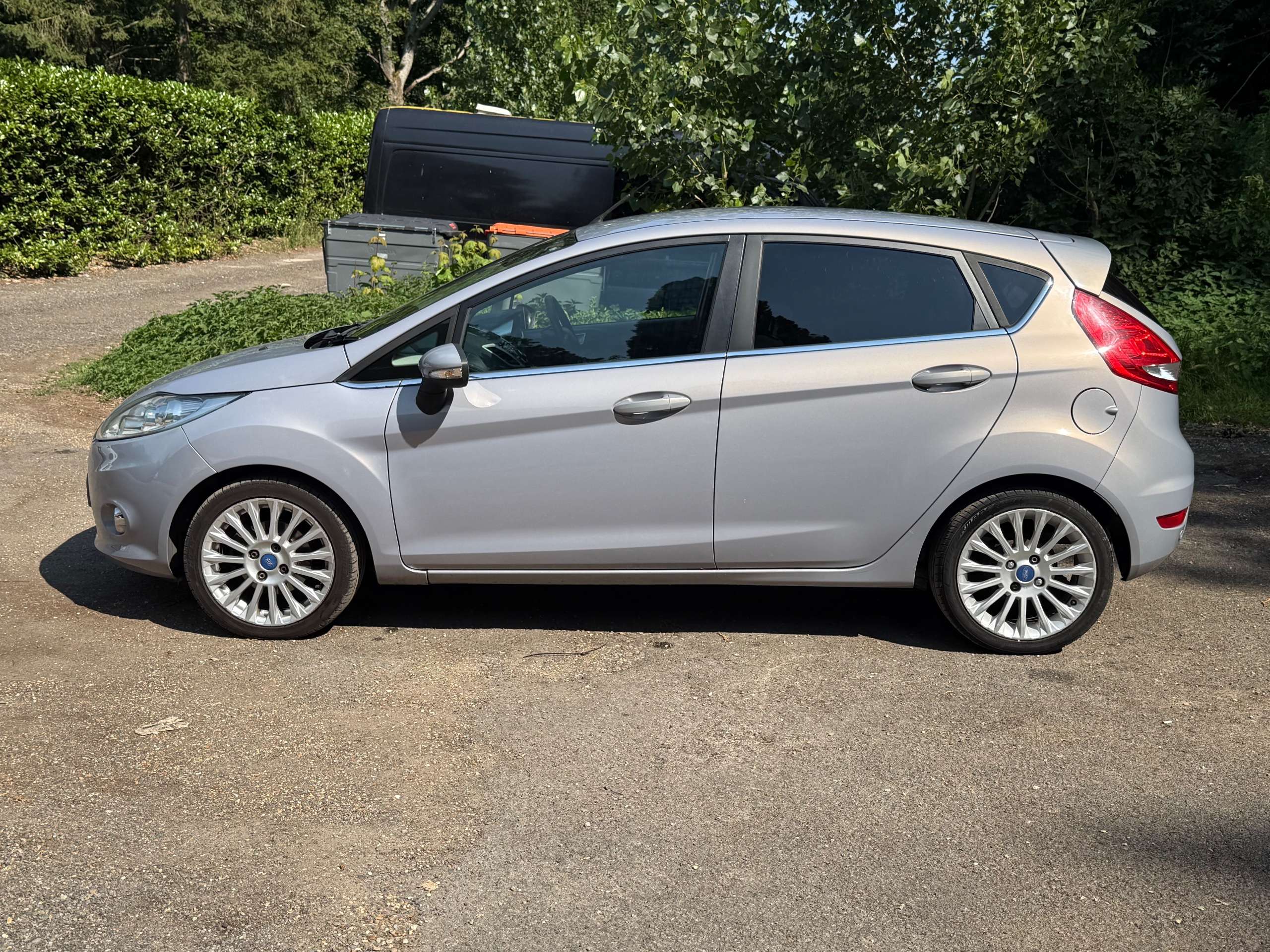 A 2012 FORD FIESTA 1.4 Titanium Hatchback 5dr Petrol Manual (130 g/km, 94 bhp) A 2012 FORD FIESTA 1.4 Titanium Hatchback 5dr Petrol Manual (130 g/km, 94 bhp)