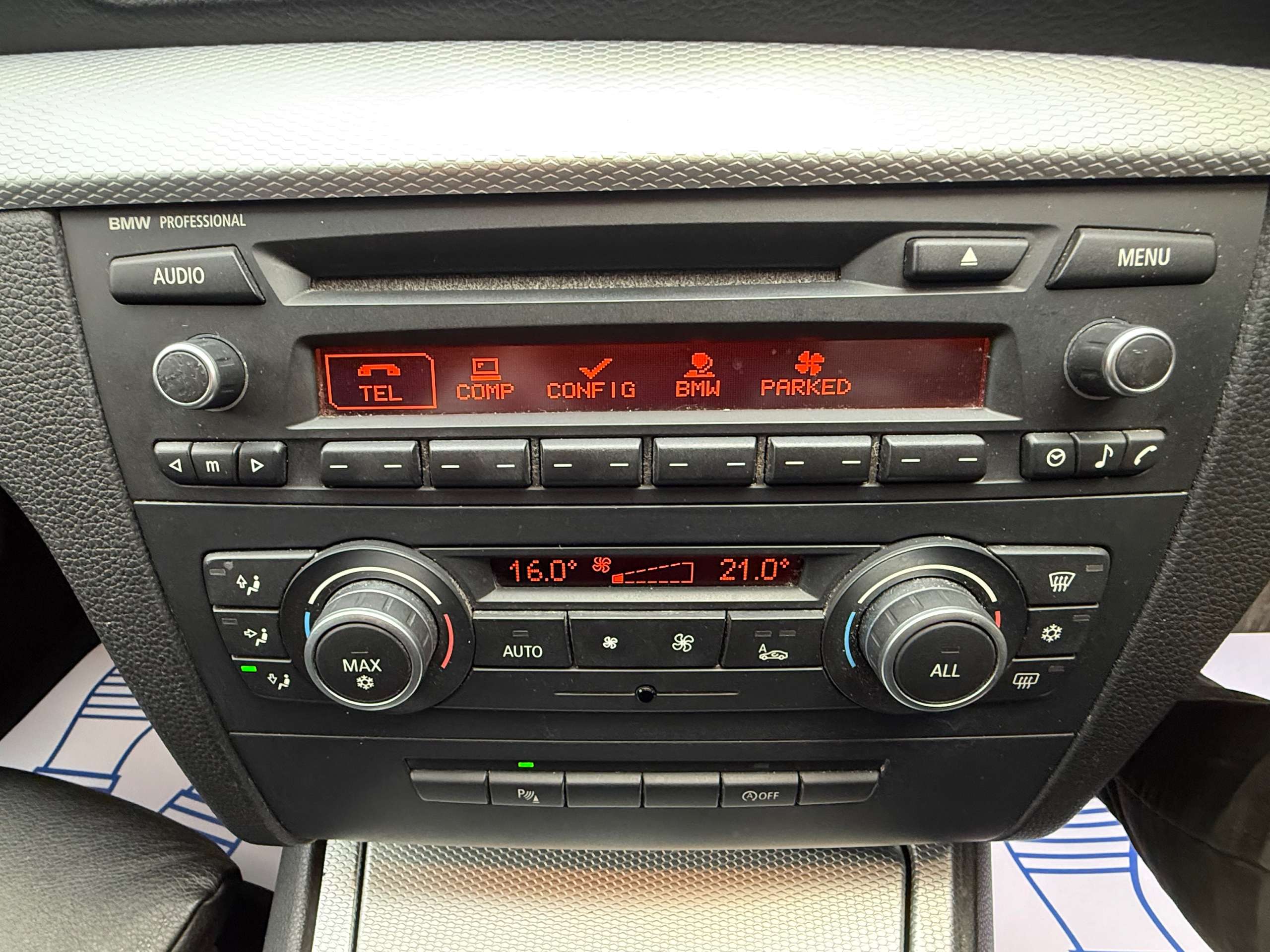 2011 BMW 1 SERIES 2011 BMW 1 SERIES