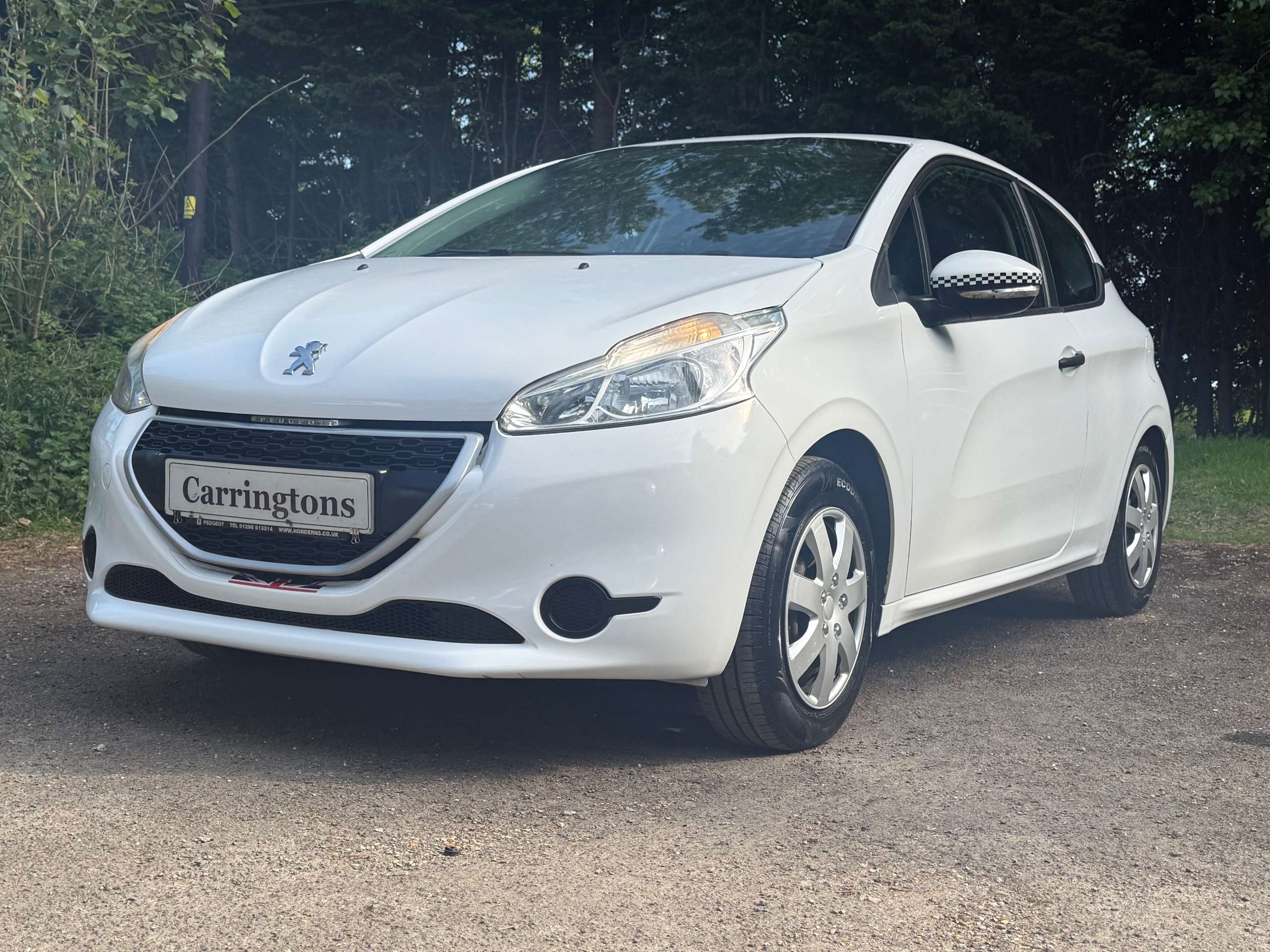 A 2012 PEUGEOT 208 1.0 VTi Access Hatchback 3dr Petrol Manual Euro 5 (68 ps) A 2012 PEUGEOT 208 1.0 VTi Access Hatchback 3dr Petrol Manual Euro 5 (68 ps)