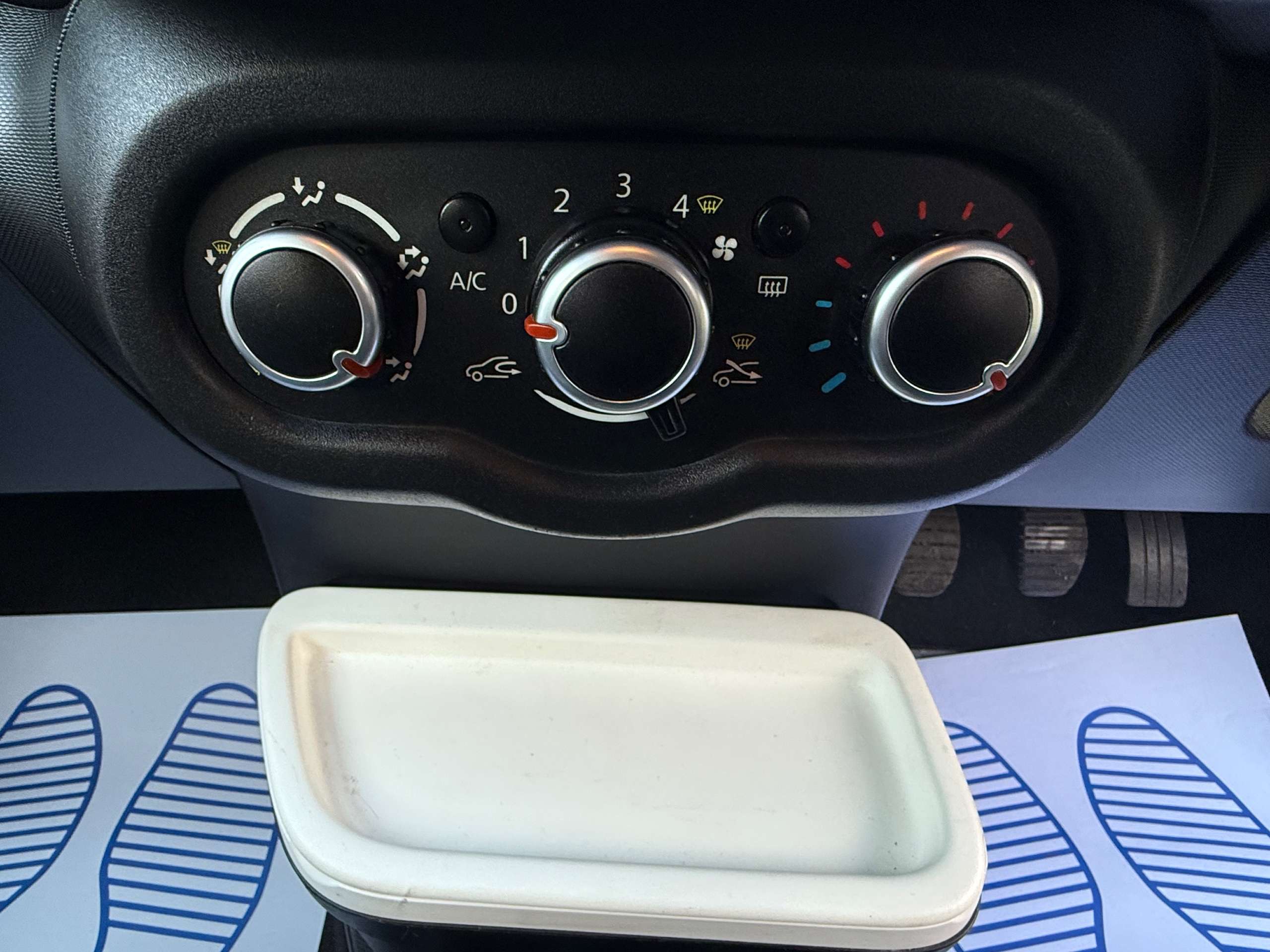 2015 RENAULT TWINGO 2015 RENAULT TWINGO