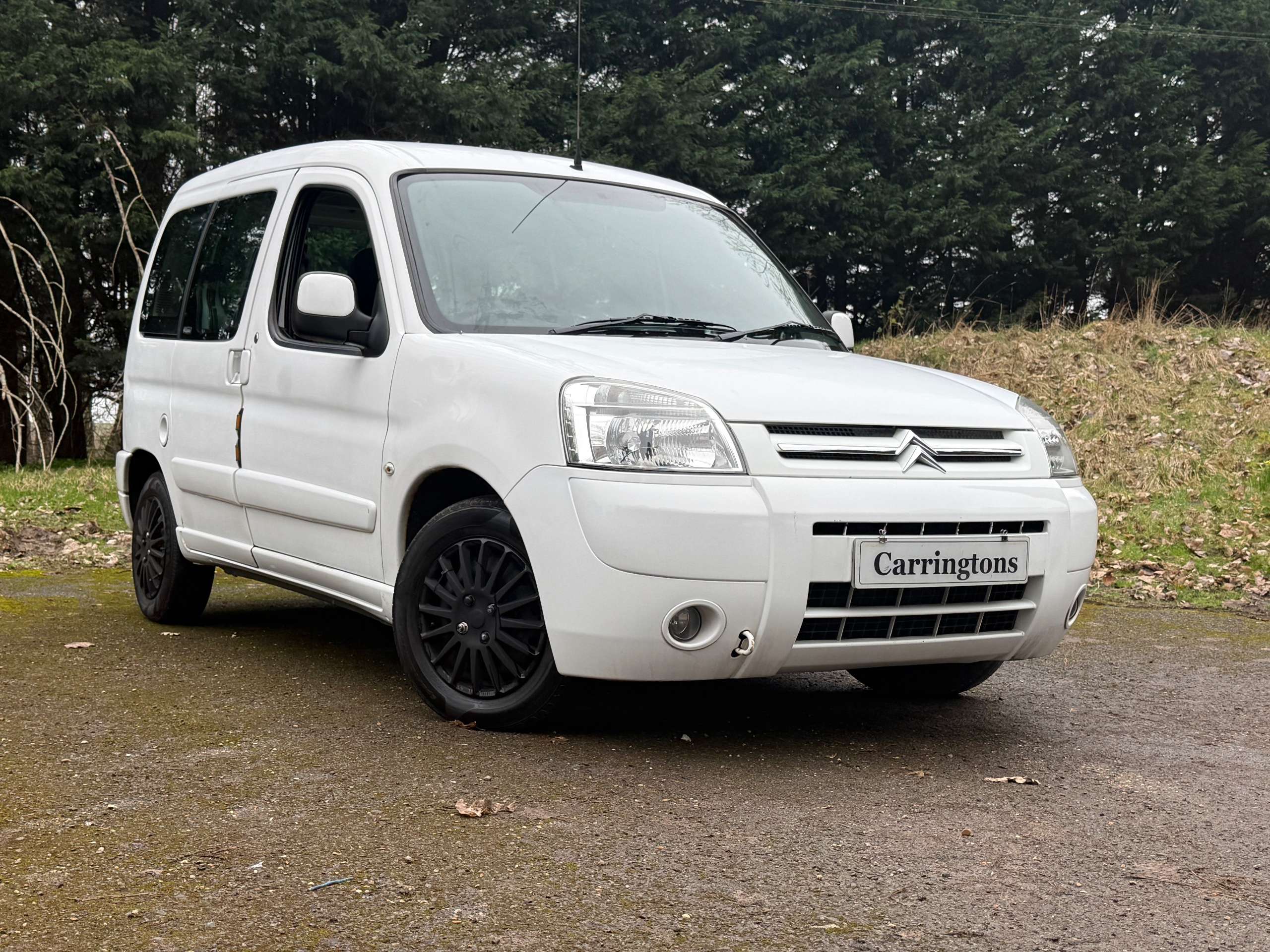 A 2008 CITROEN BERLINGO 1.6 TD Forte Multispace MPV 5dr Diesel Manual (143 g/km, 74 bhp) A 2008 CITROEN BERLINGO 1.6 TD Forte Multispace MPV 5dr Diesel Manual (143 g/km, 74 bhp)