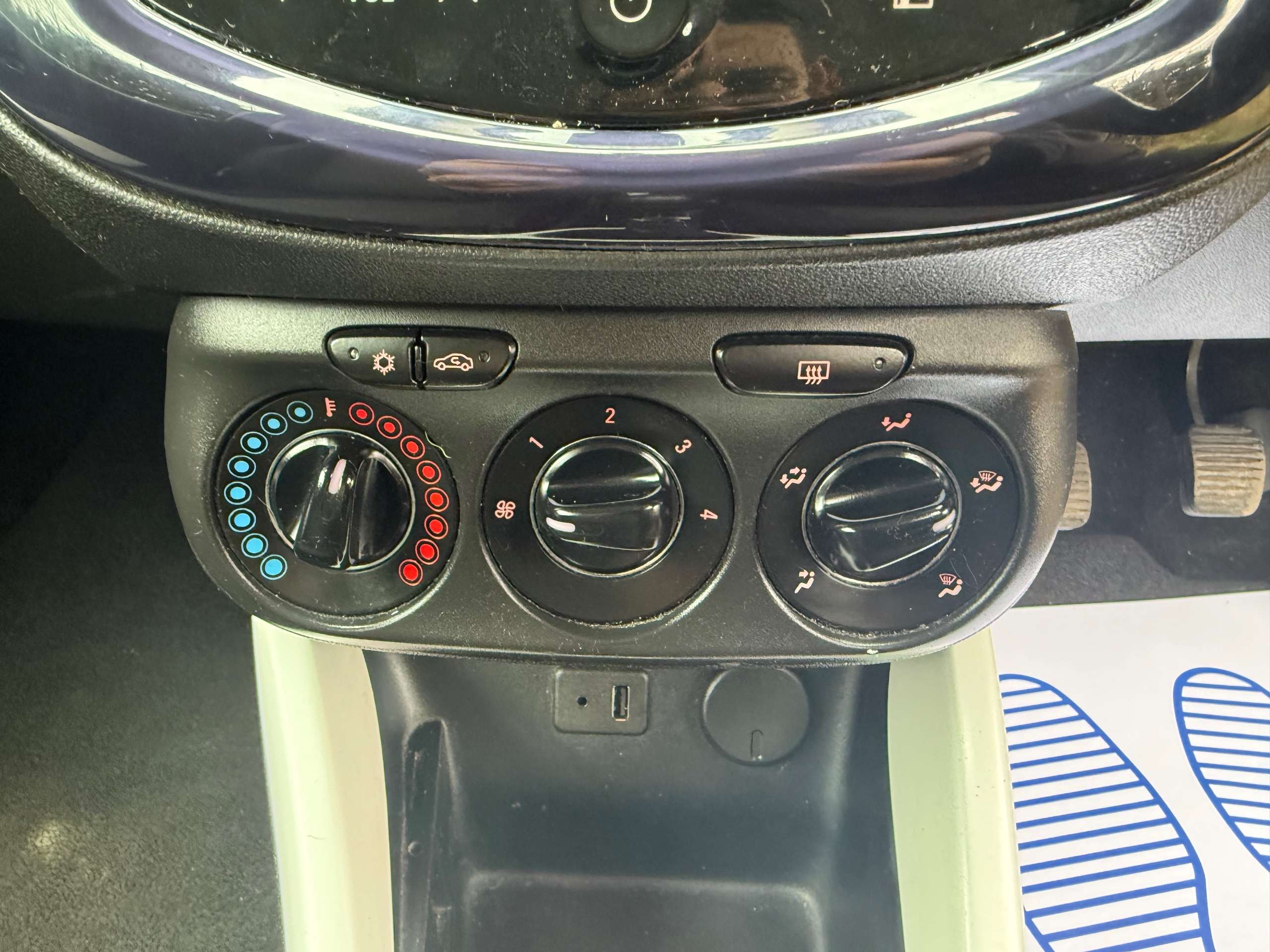 2013 VAUXHALL ADAM 2013 VAUXHALL ADAM