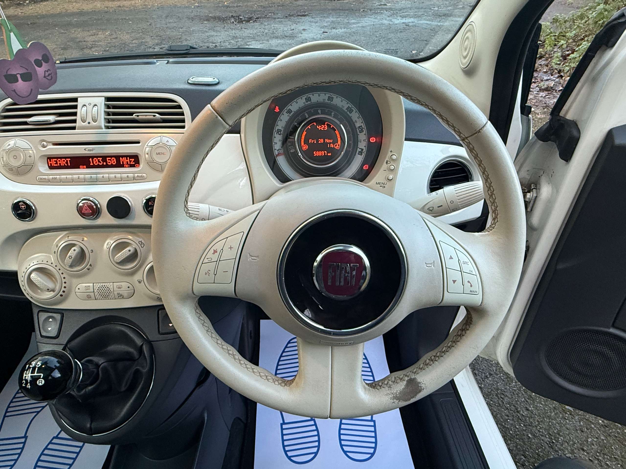 2015 FIAT 500 2015 FIAT 500