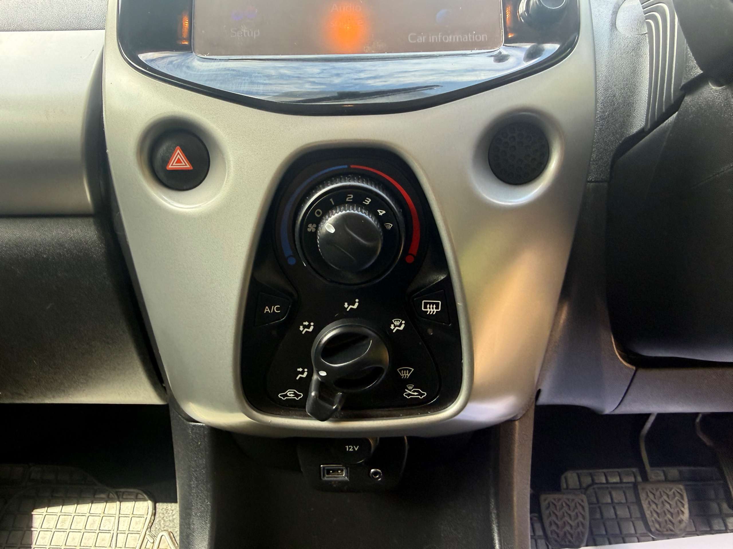 2014 CITROEN C1 2014 CITROEN C1