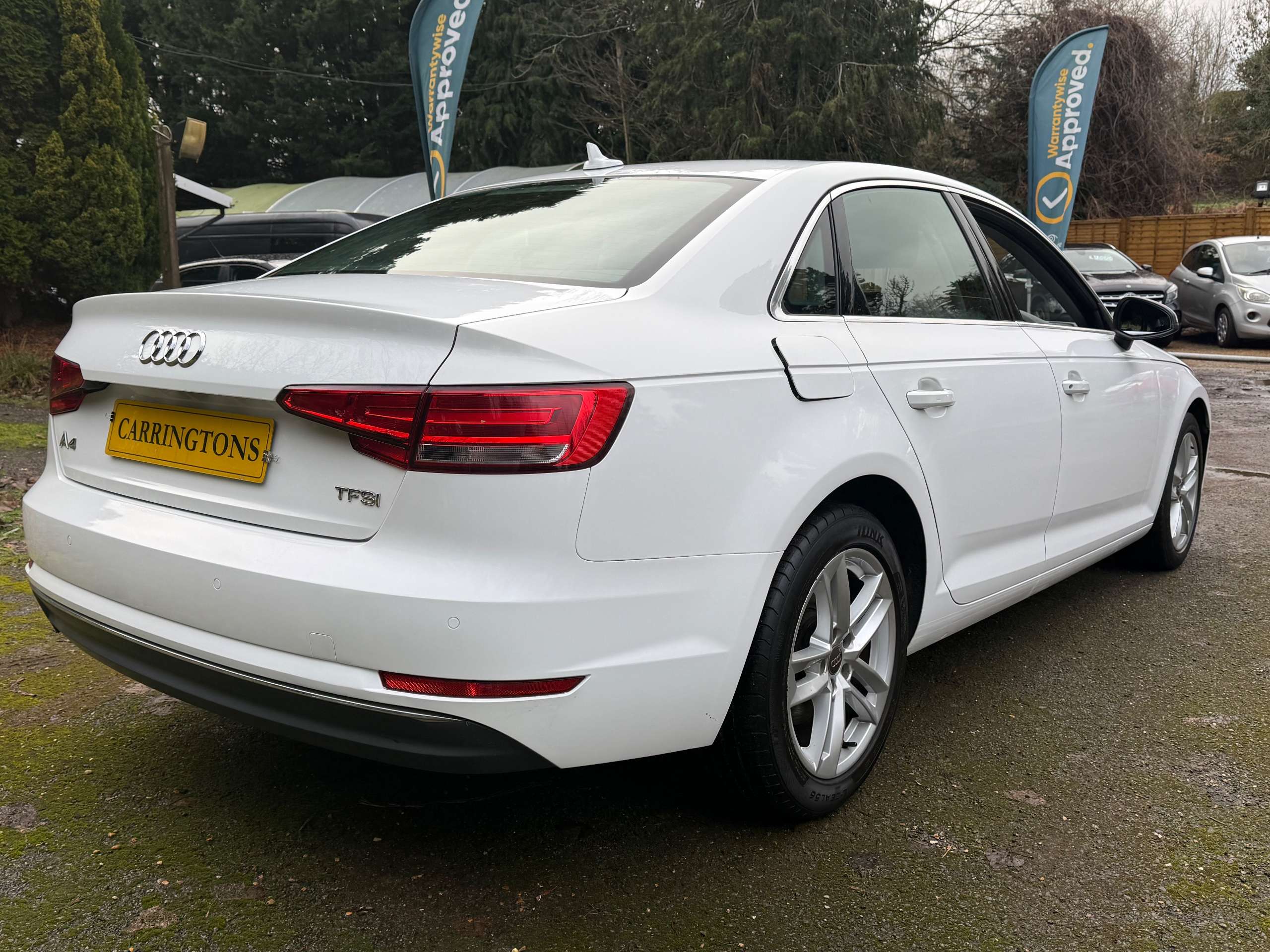 2017 AUDI A4 2017 AUDI A4