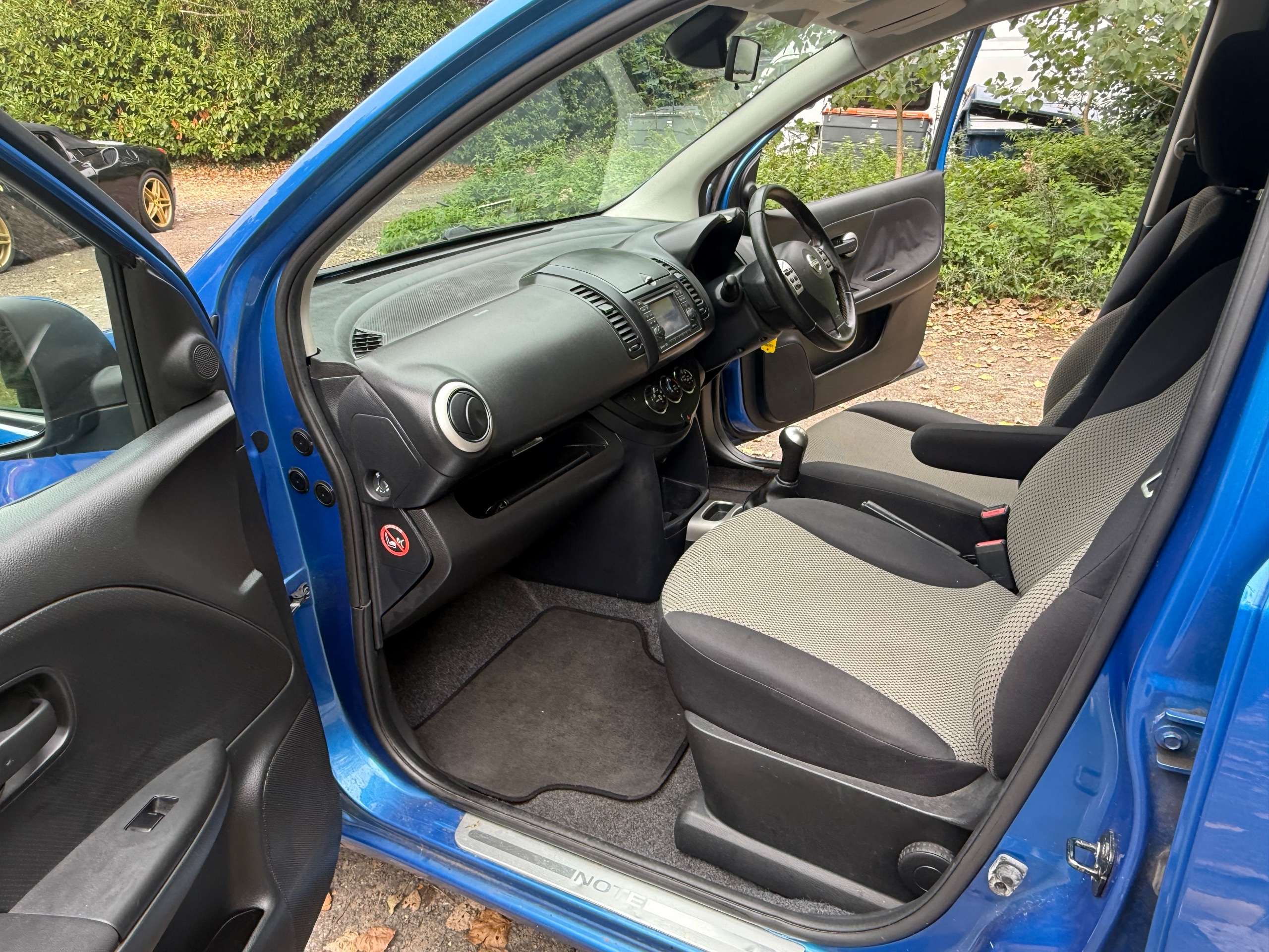 2011 NISSAN NOTE 2011 NISSAN NOTE