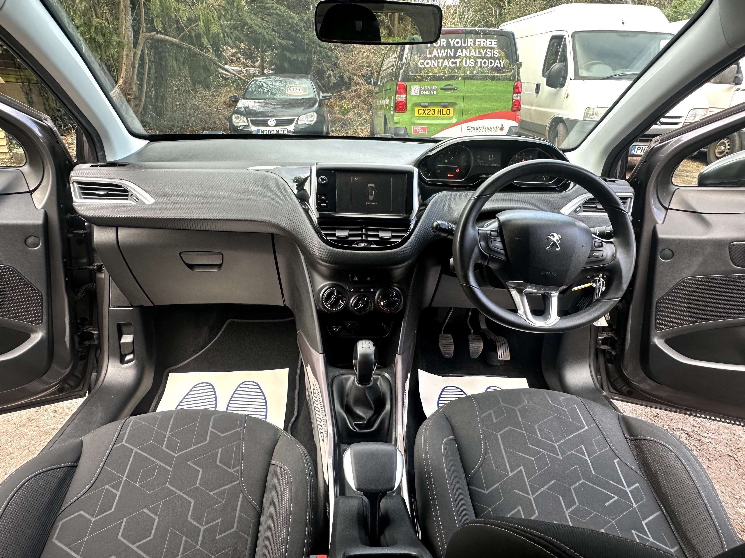 2016 PEUGEOT 2008 2016 PEUGEOT 2008