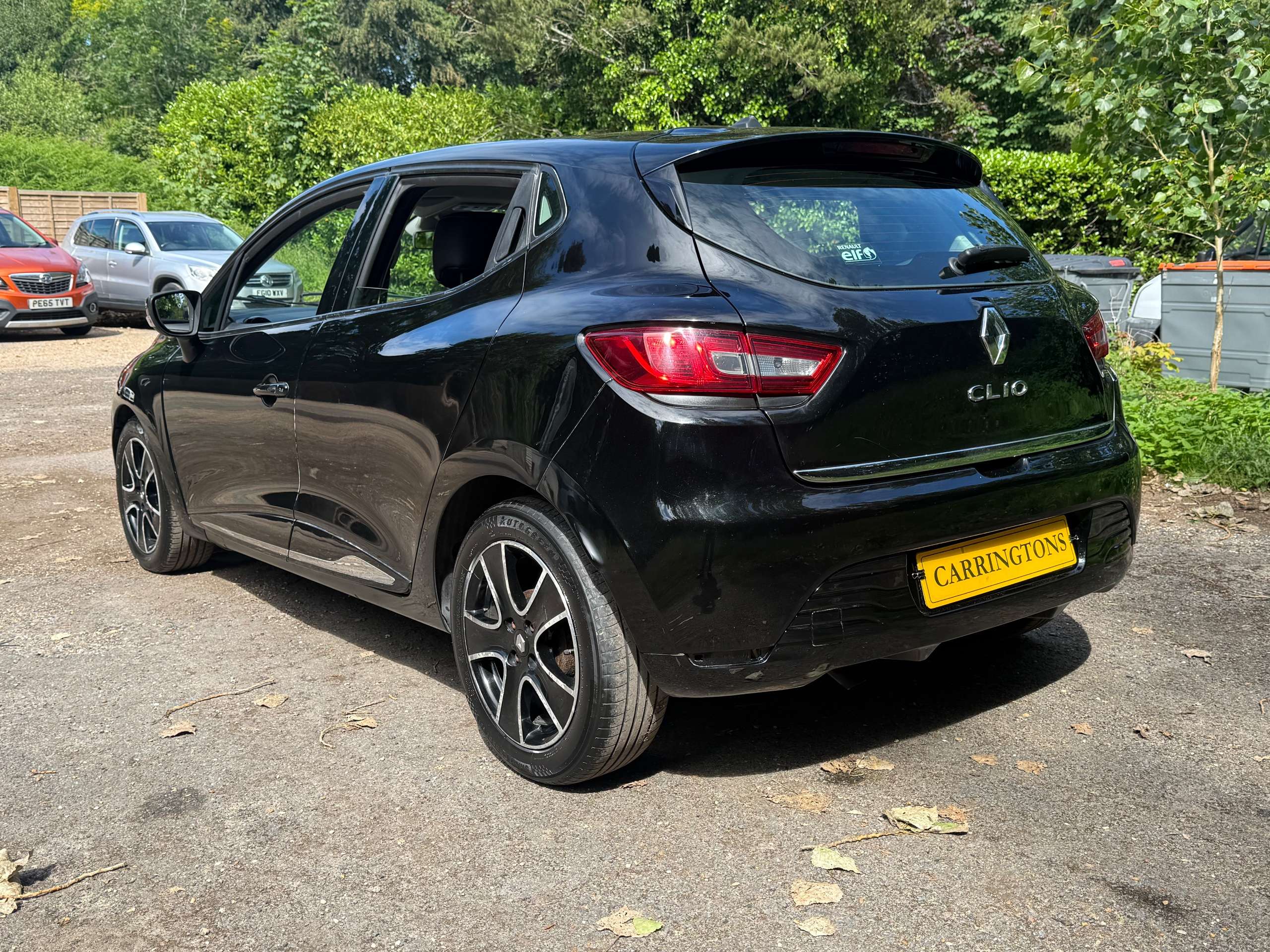 A 2014 RENAULT CLIO 1.2 16V Dynamique MediaNav Hatchback 5dr Petrol Manual Euro 5 (75 ps) A 2014 RENAULT CLIO 1.2 16V Dynamique MediaNav Hatchback 5dr Petrol Manual Euro 5 (75 ps)