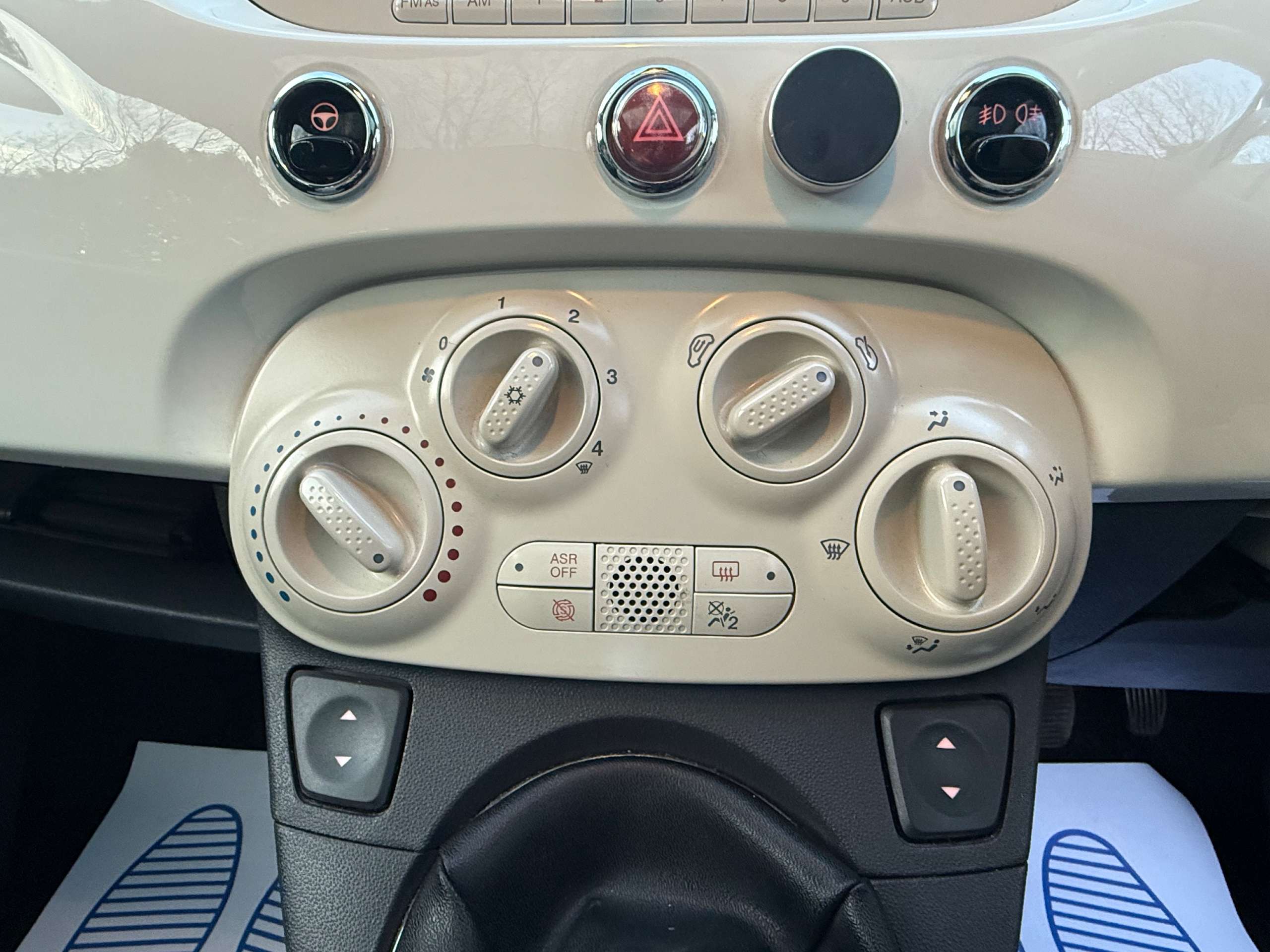 2015 FIAT 500 2015 FIAT 500