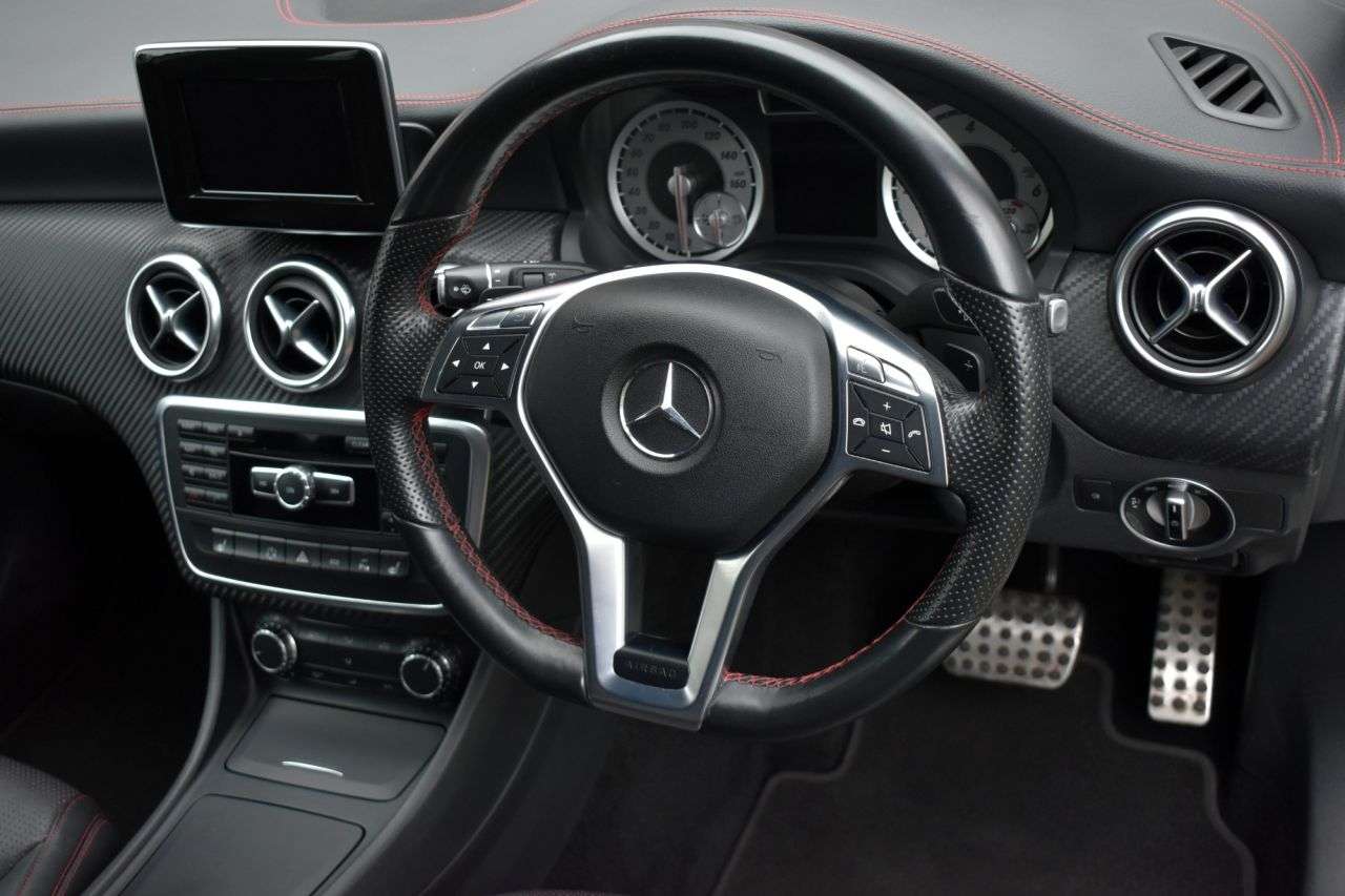 2014 MERCEDES-BENZ A-CLASS 2014 MERCEDES-BENZ A-CLASS