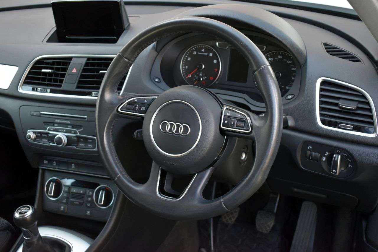 2018 AUDI Q3 2018 AUDI Q3