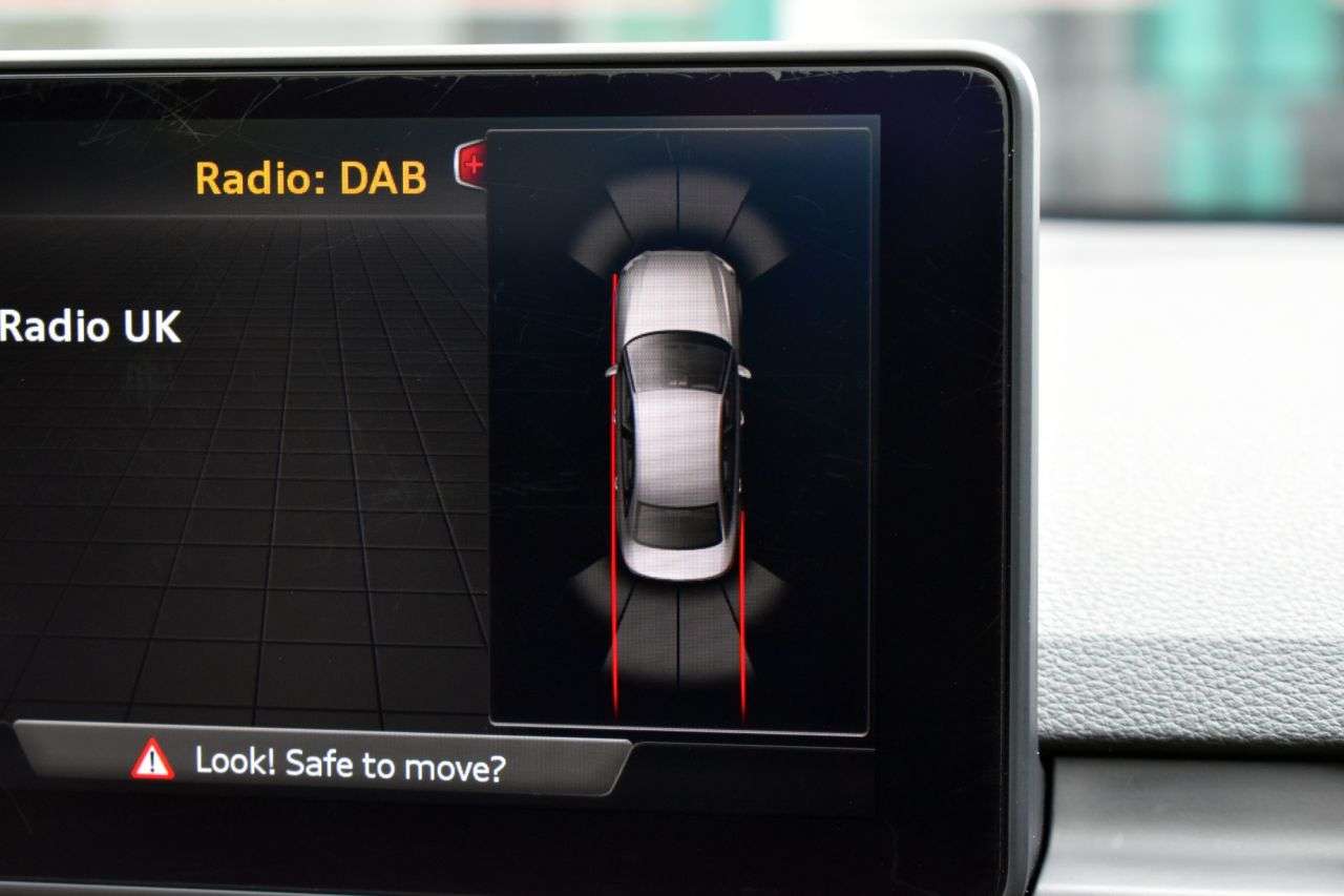 2018 AUDI A4 2018 AUDI A4