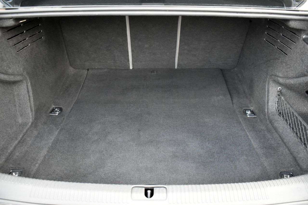 2018 AUDI A4 2018 AUDI A4