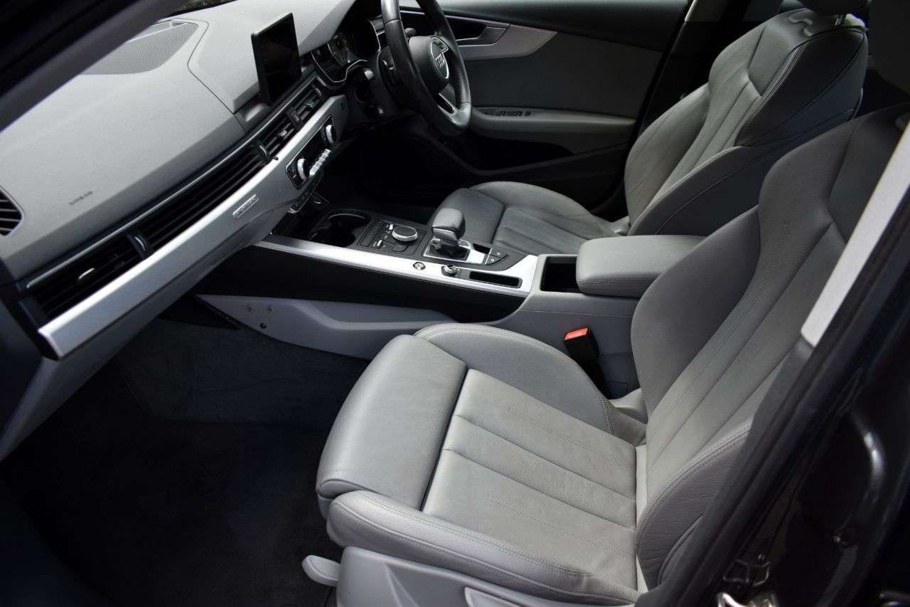 2018 AUDI A4 2018 AUDI A4