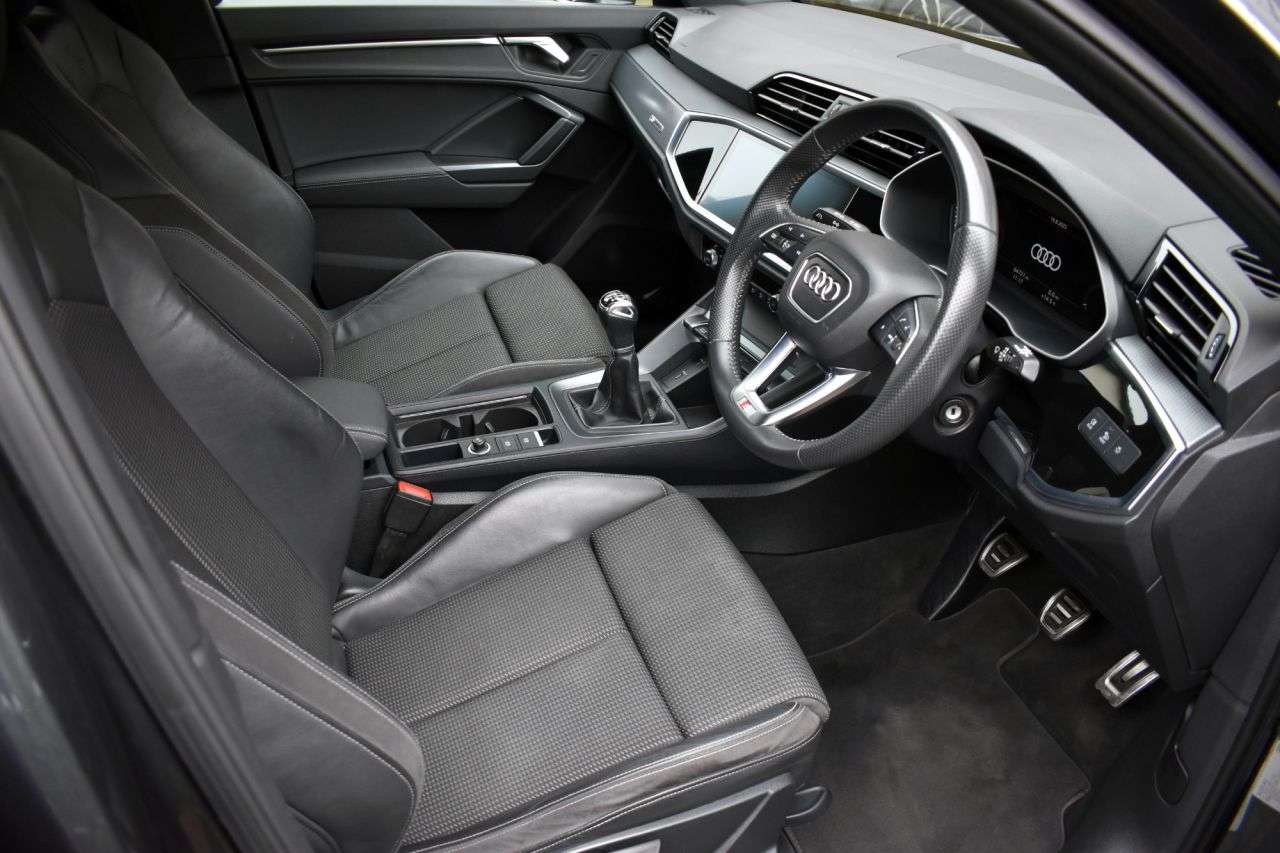 2019 AUDI Q3 2019 AUDI Q3