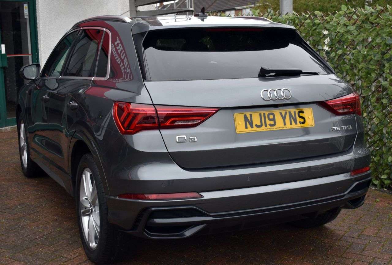 2019 AUDI Q3 2019 AUDI Q3