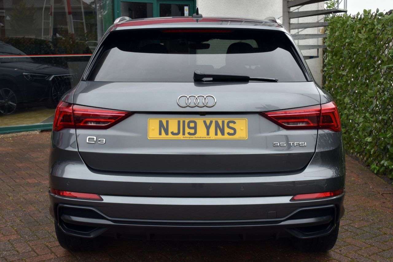 2019 AUDI Q3 2019 AUDI Q3