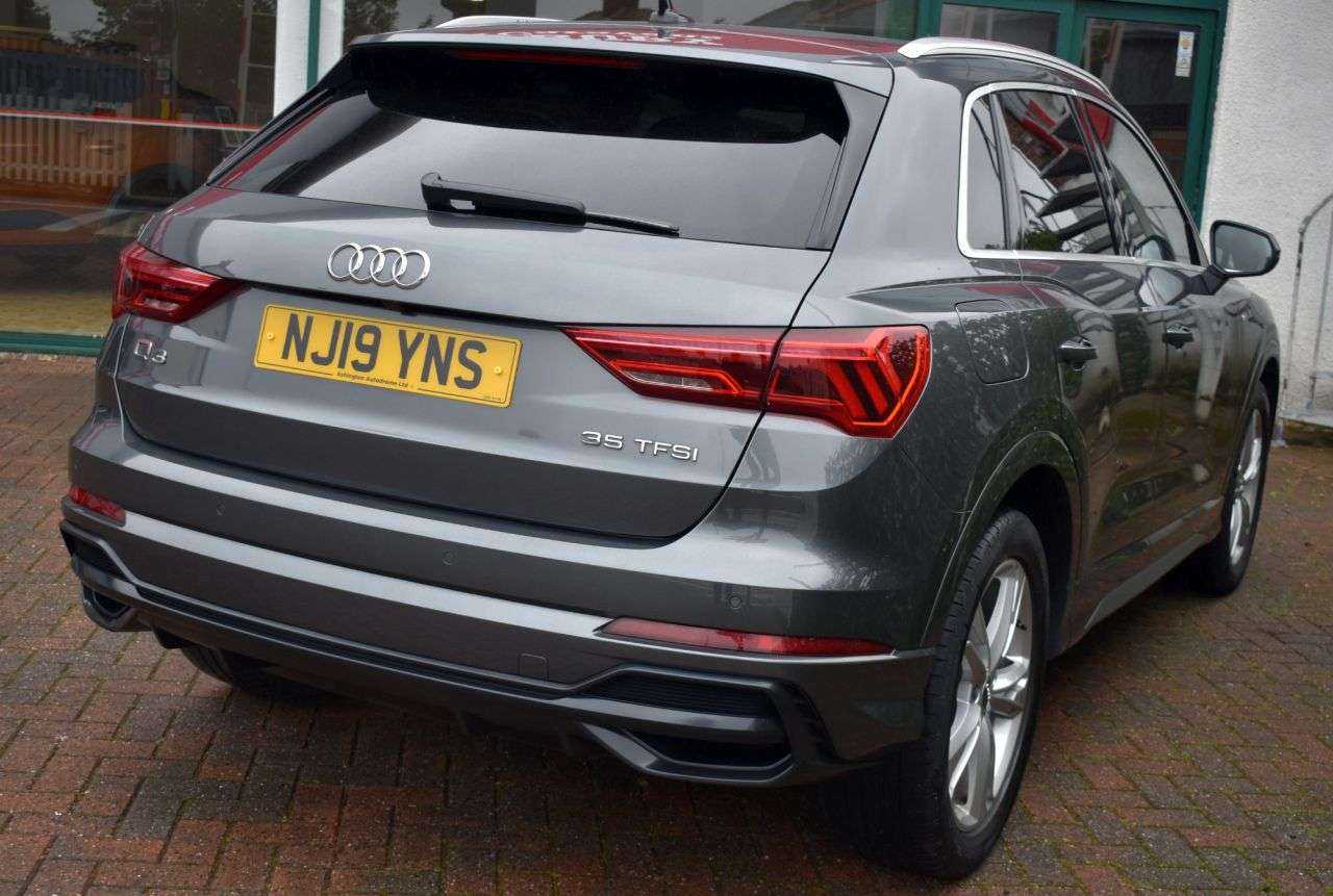 2019 AUDI Q3 2019 AUDI Q3