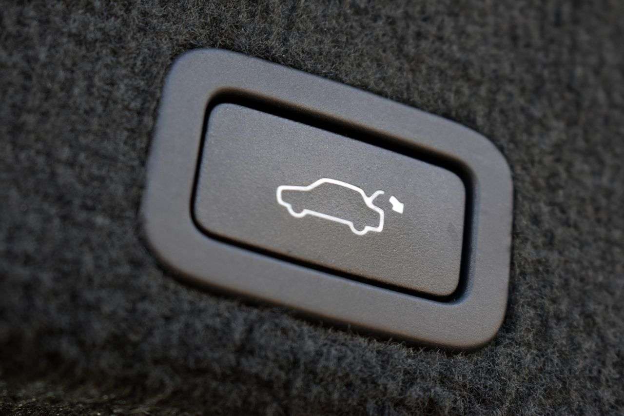 2013 VOLVO XC60 2013 VOLVO XC60