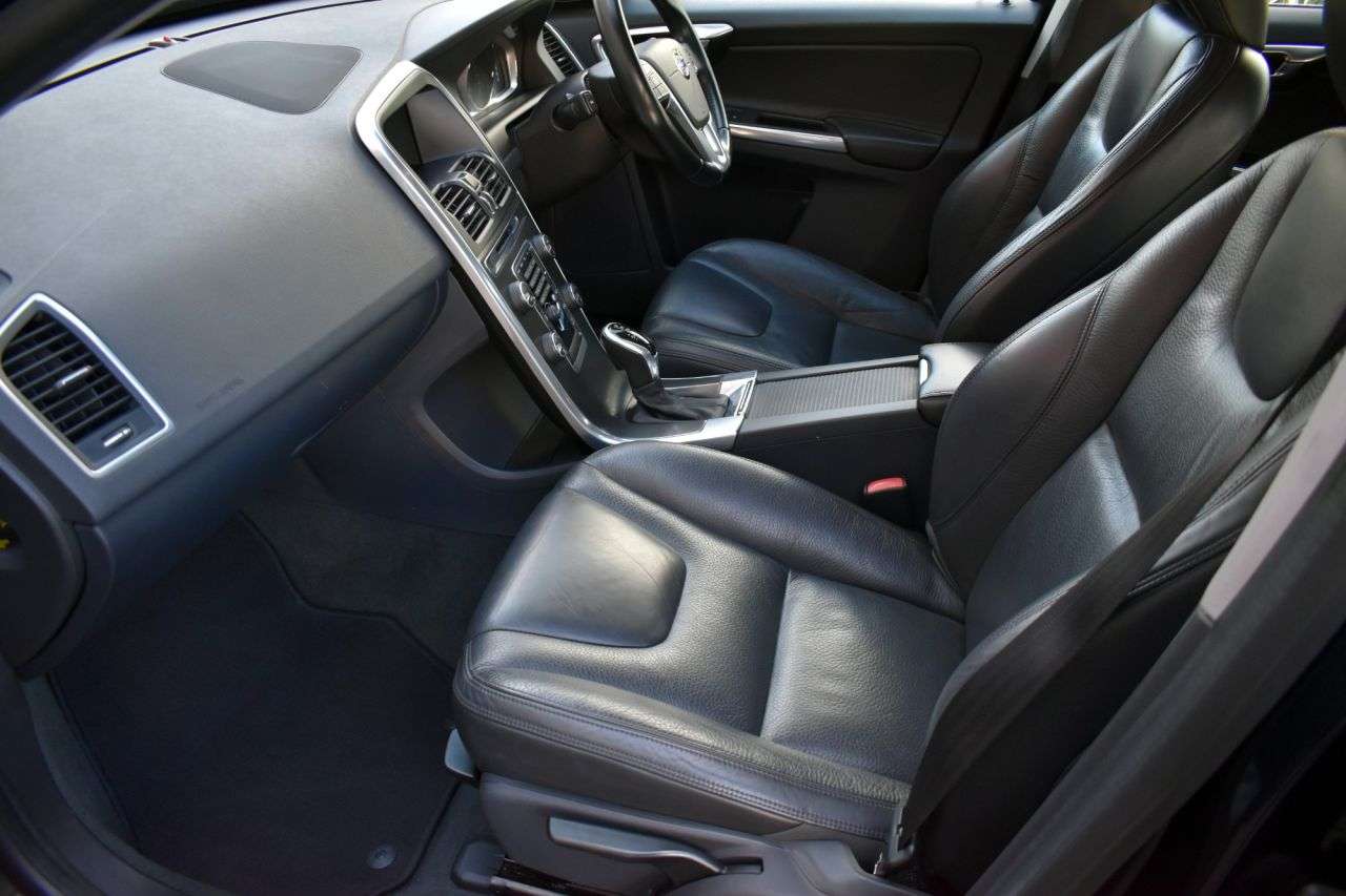 2013 VOLVO XC60 2013 VOLVO XC60