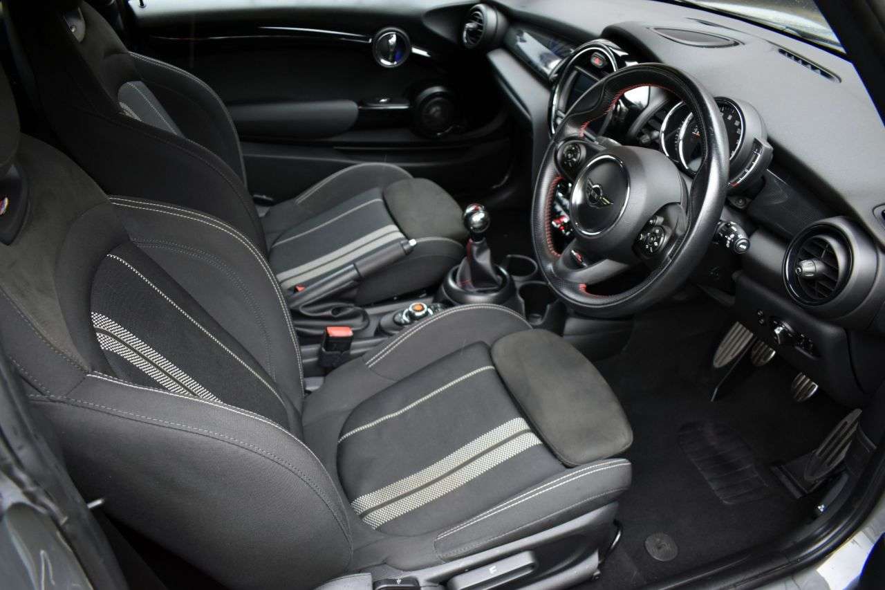 2018 MINI HATCH 2018 MINI HATCH