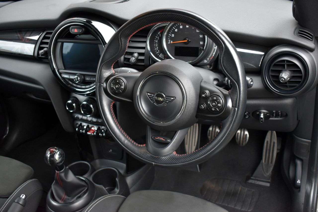 2018 MINI HATCH 2018 MINI HATCH