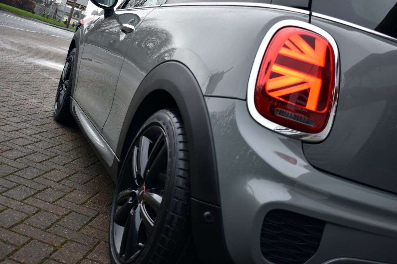 2018 MINI HATCH 2018 MINI HATCH