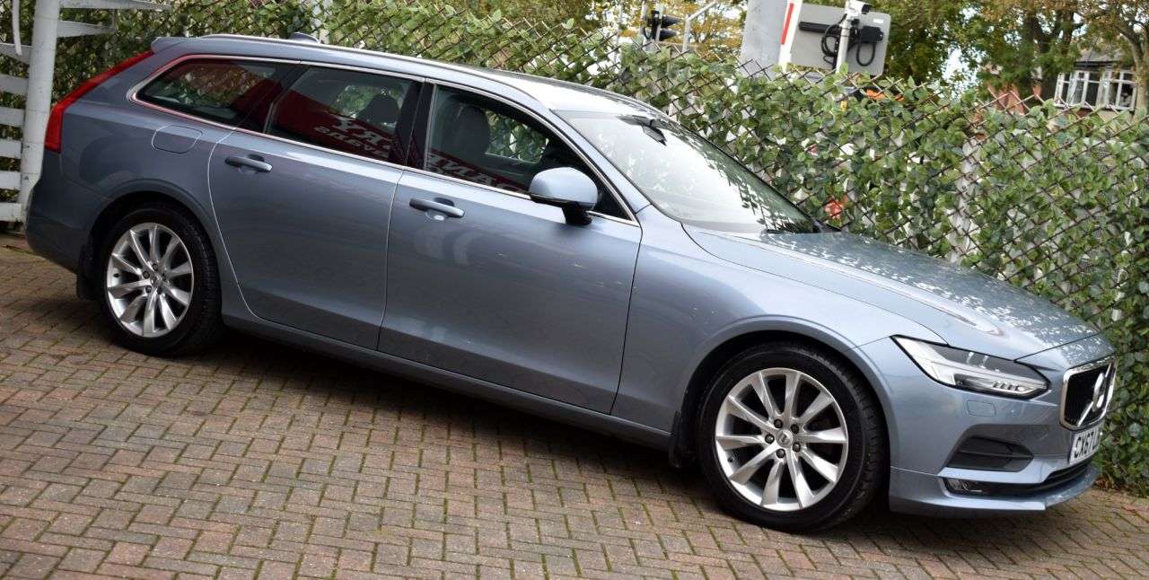 2017 VOLVO V90 2017 VOLVO V90